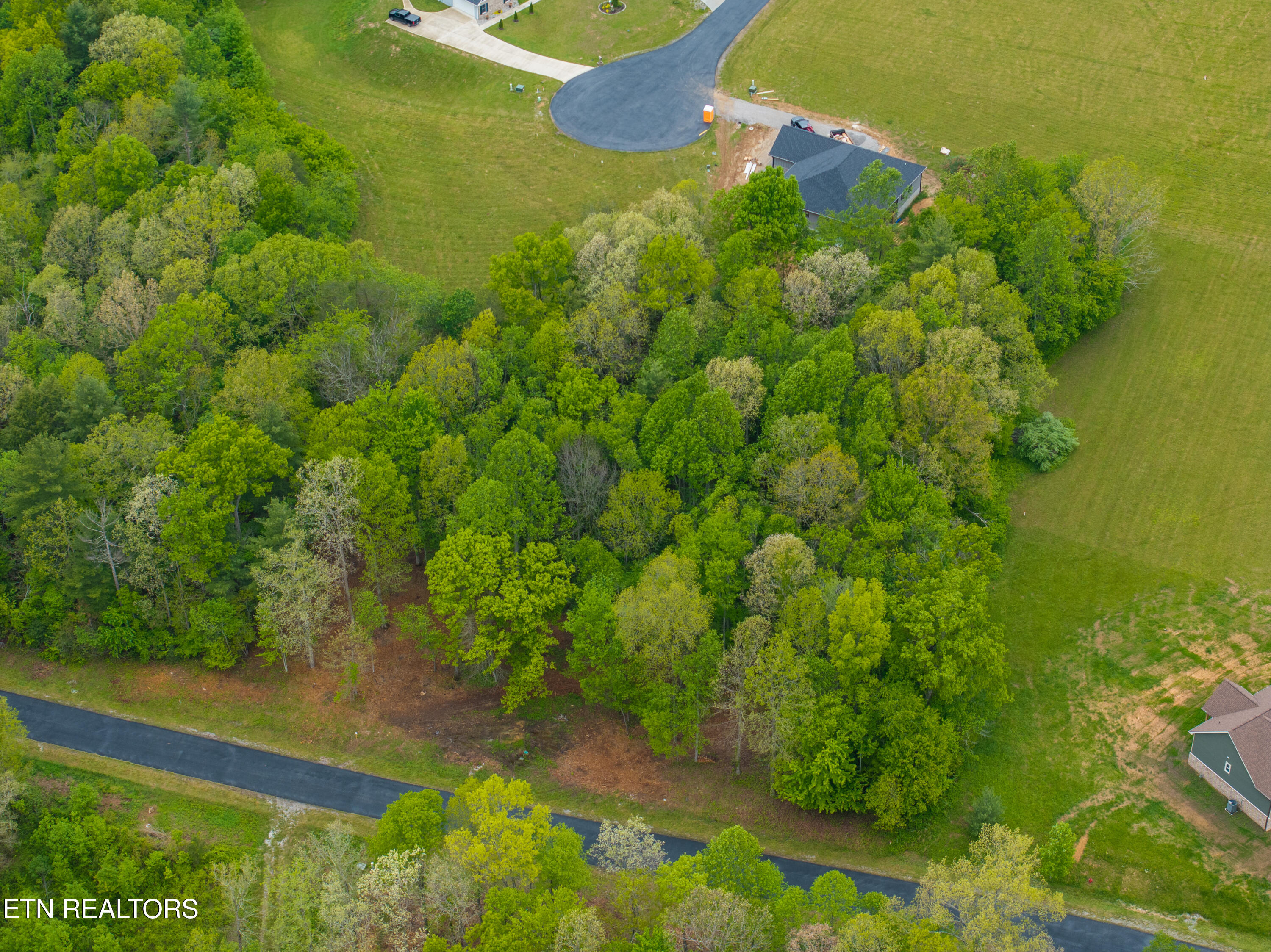 323 Noah Lane Crossville TN 38555