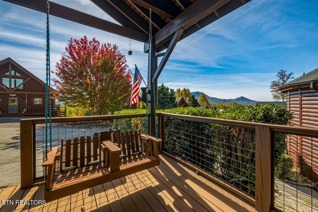 1086 Towering Oaks Drive Sevierville TN 37876