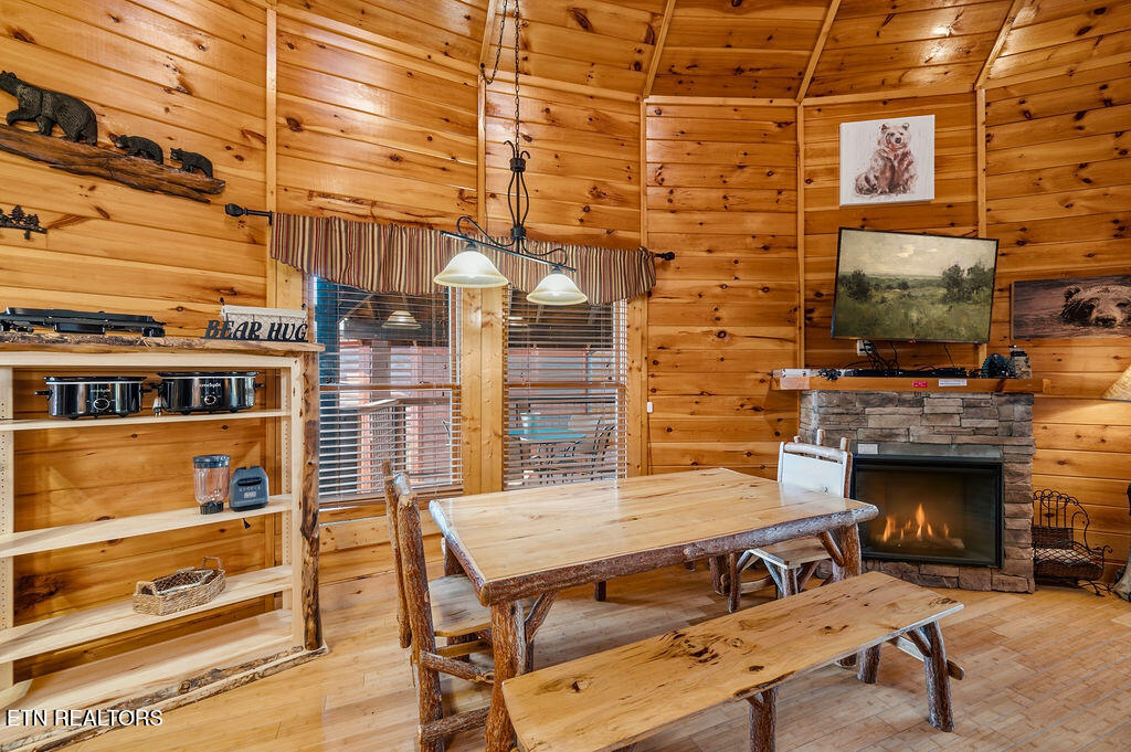 1086 Towering Oaks Drive Sevierville TN 37876