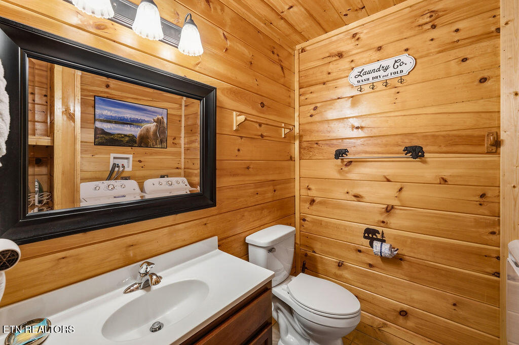 1086 Towering Oaks Drive Sevierville TN 37876