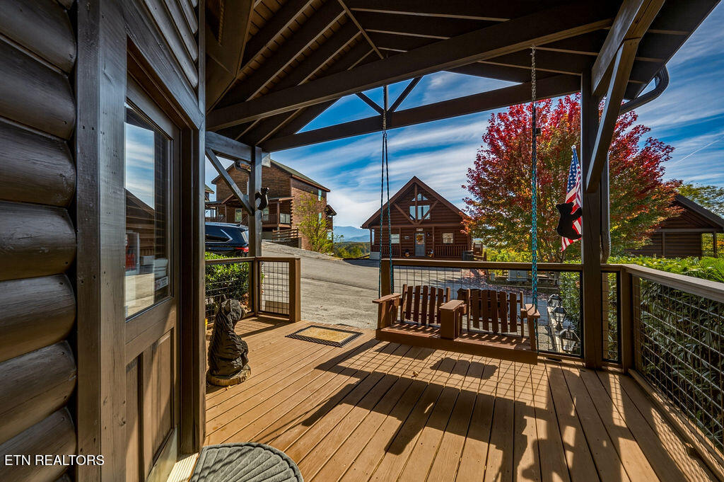 1086 Towering Oaks Drive Sevierville TN 37876