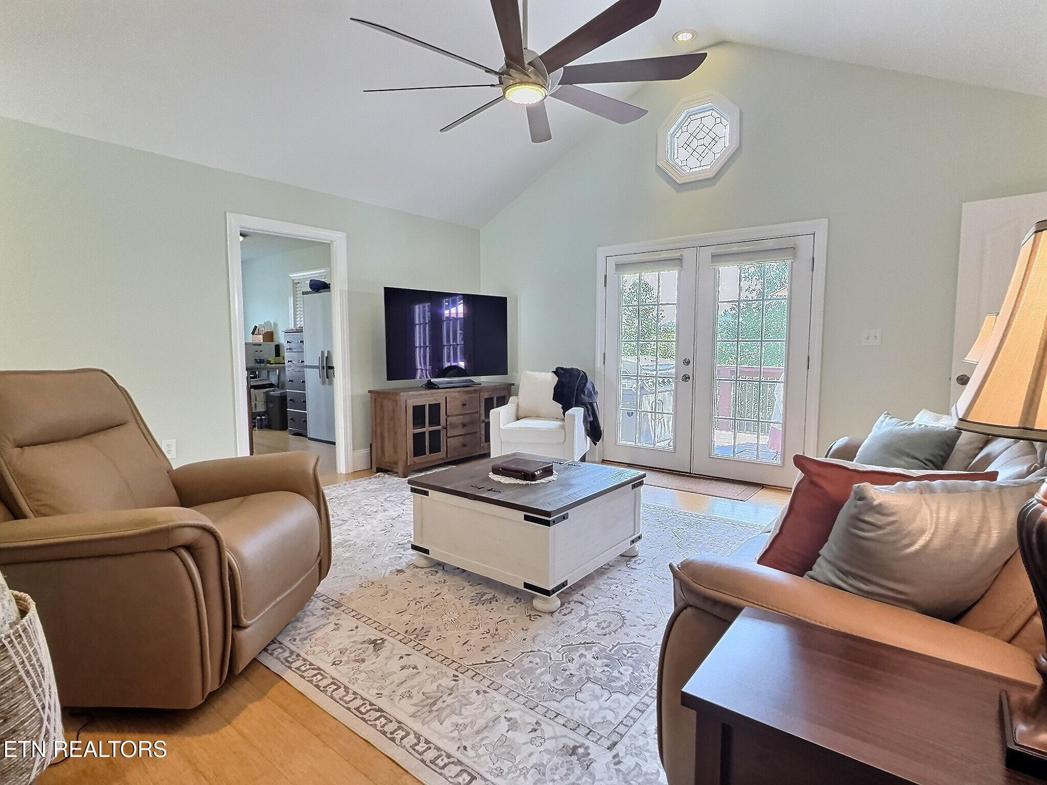 430 Bluff Trace Jacksboro TN 37757