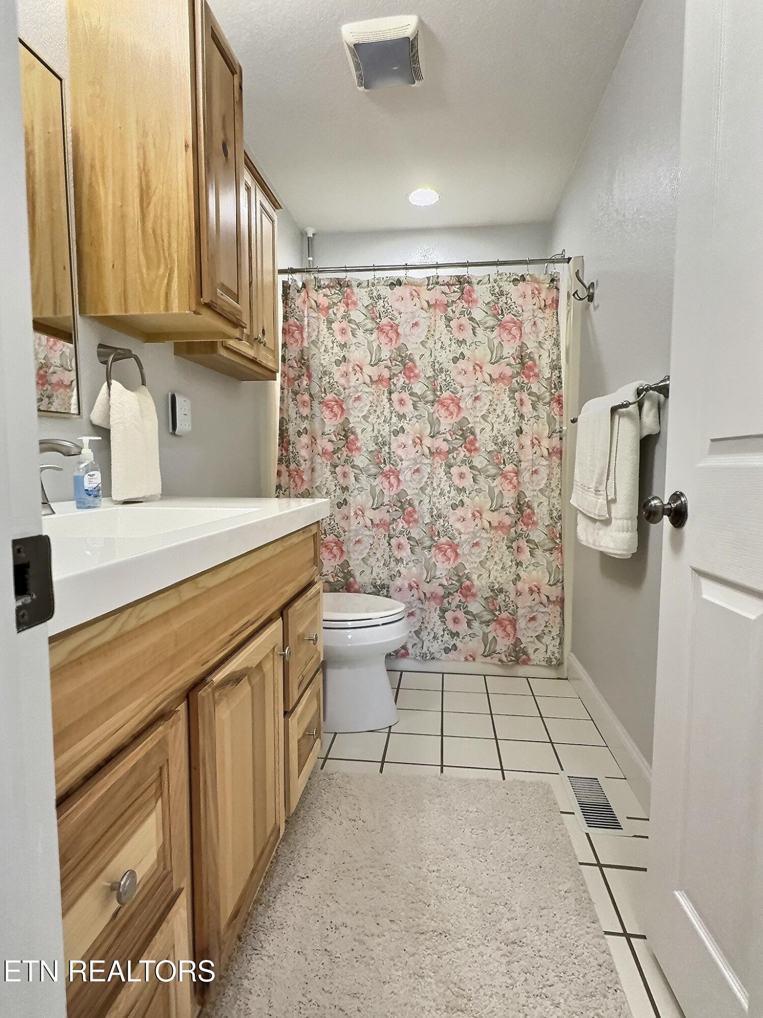 430 Bluff Trace Jacksboro TN 37757