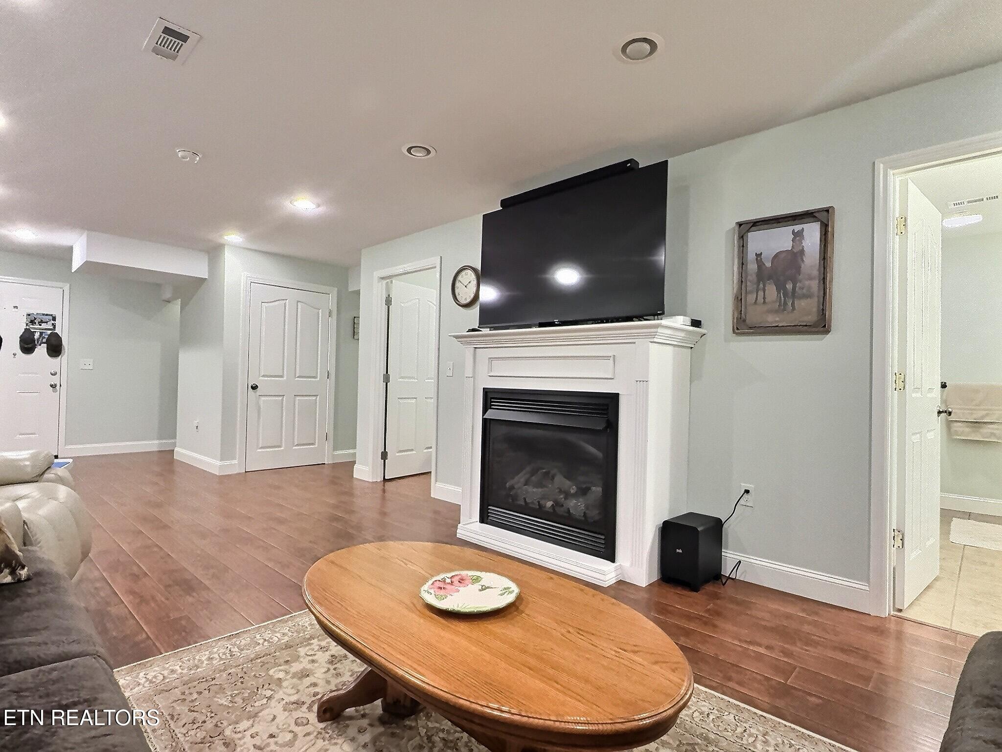 430 Bluff Trace Jacksboro TN 37757