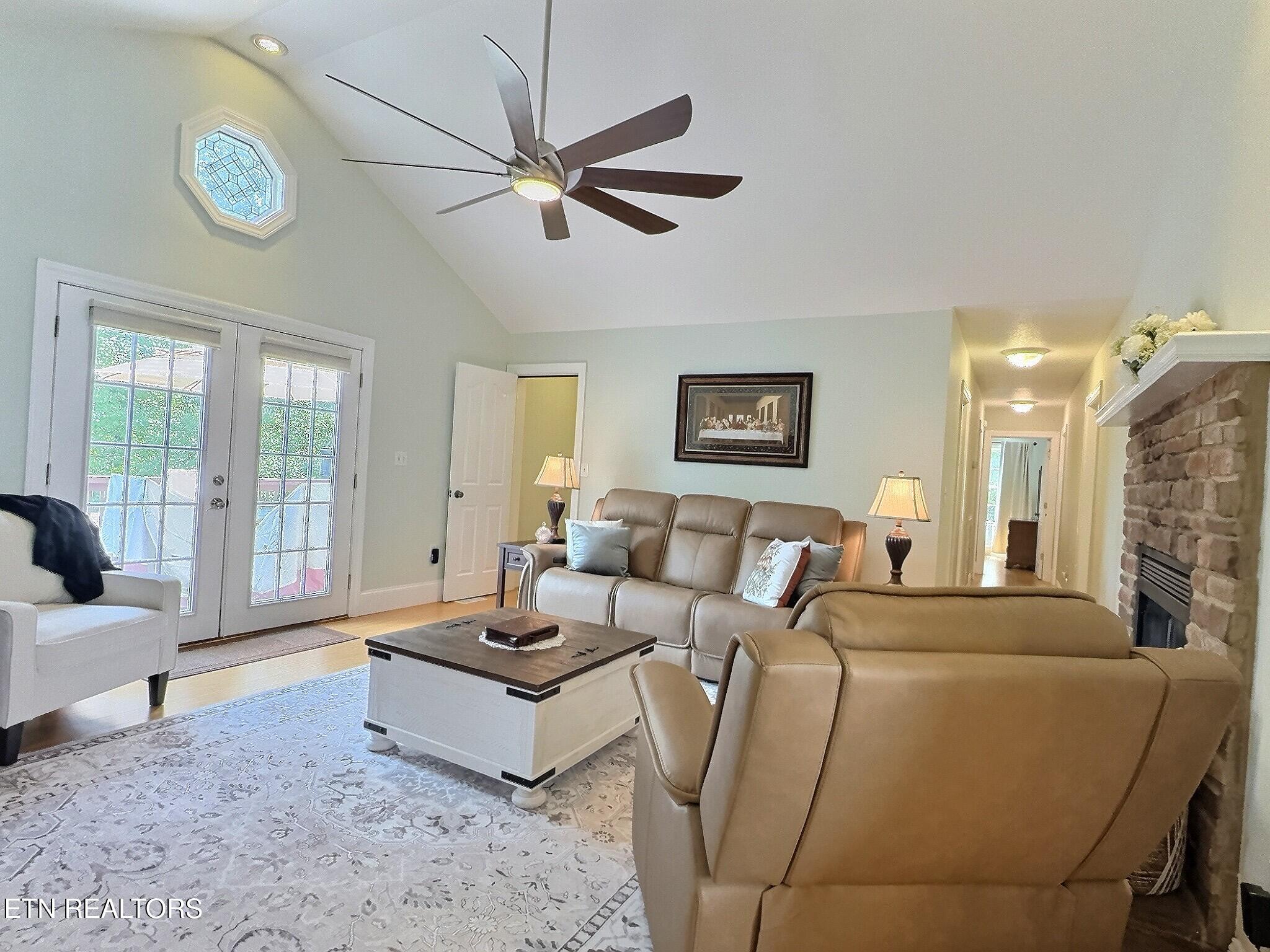 430 Bluff Trace Jacksboro TN 37757