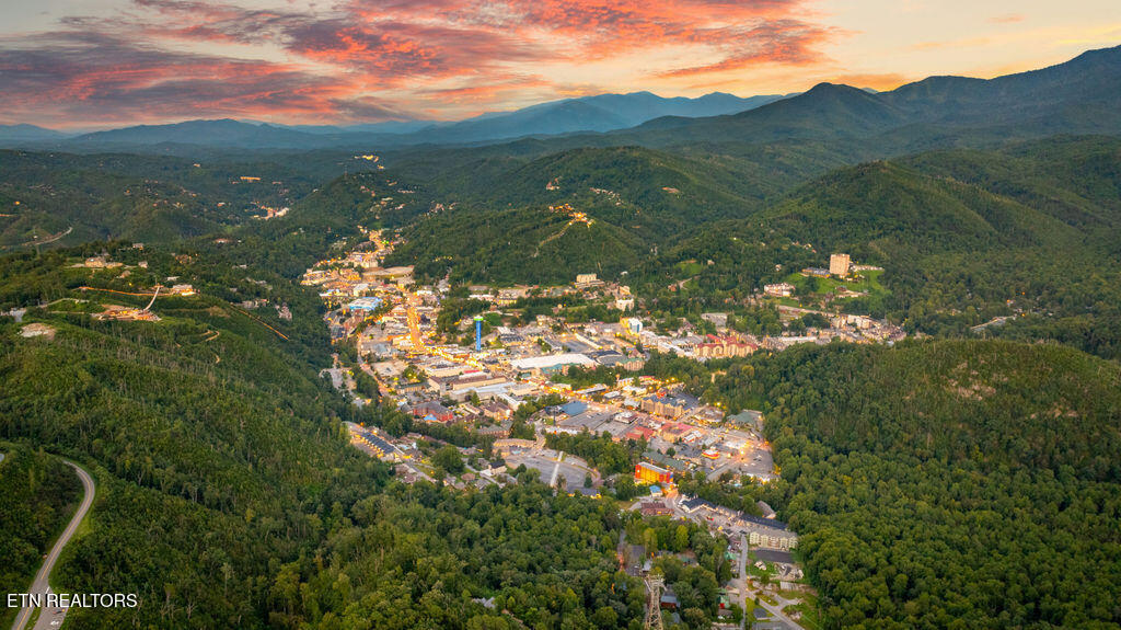 1839 Zurich Court Gatlinburg TN 37738