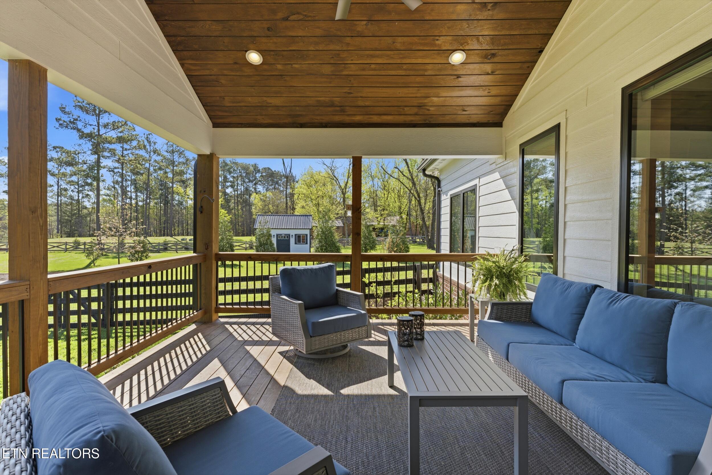 136 Wilderness Drive Vonore TN 37885