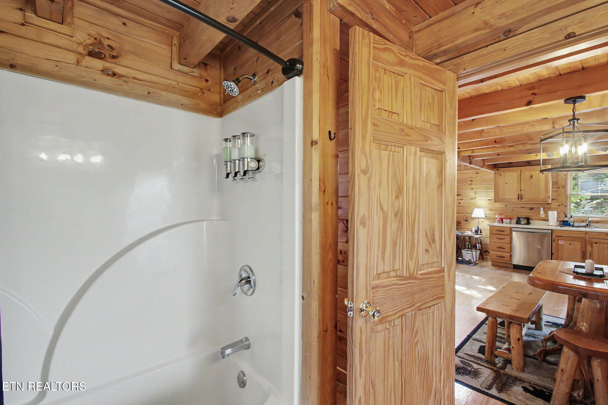 2864 Pine Haven Drive Sevierville TN 37862