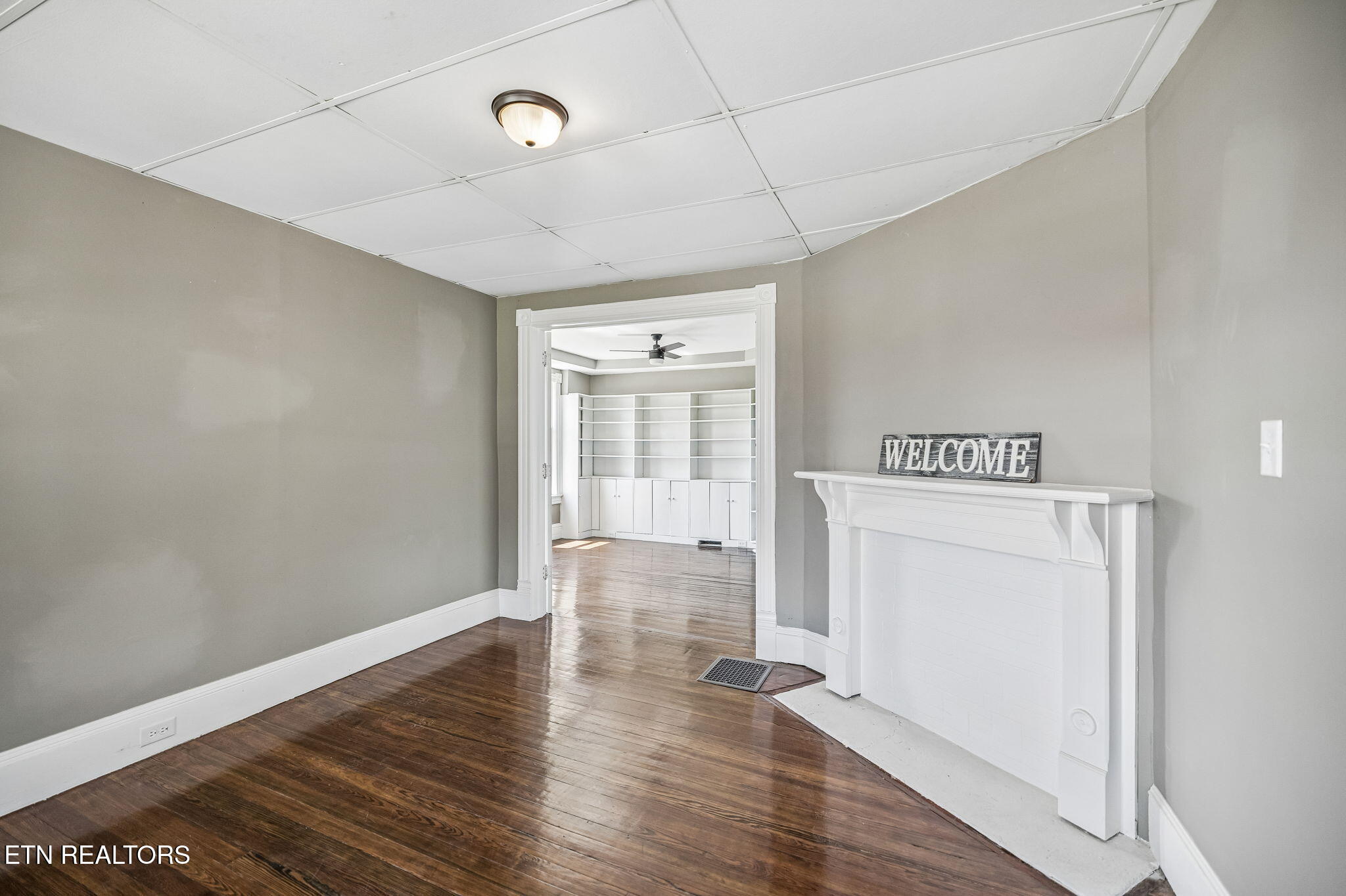 902 Queen Avenue Harriman TN 37748