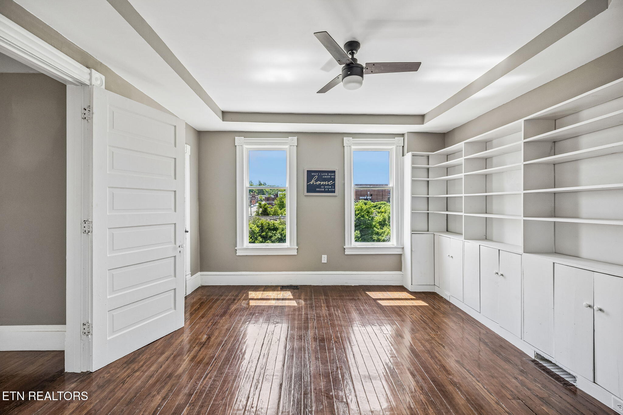 902 Queen Avenue Harriman TN 37748