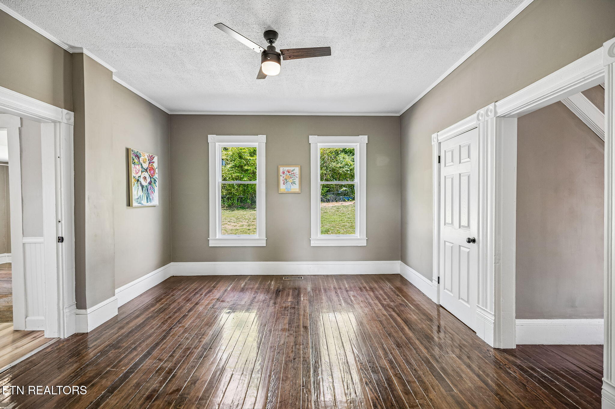 902 Queen Avenue Harriman TN 37748