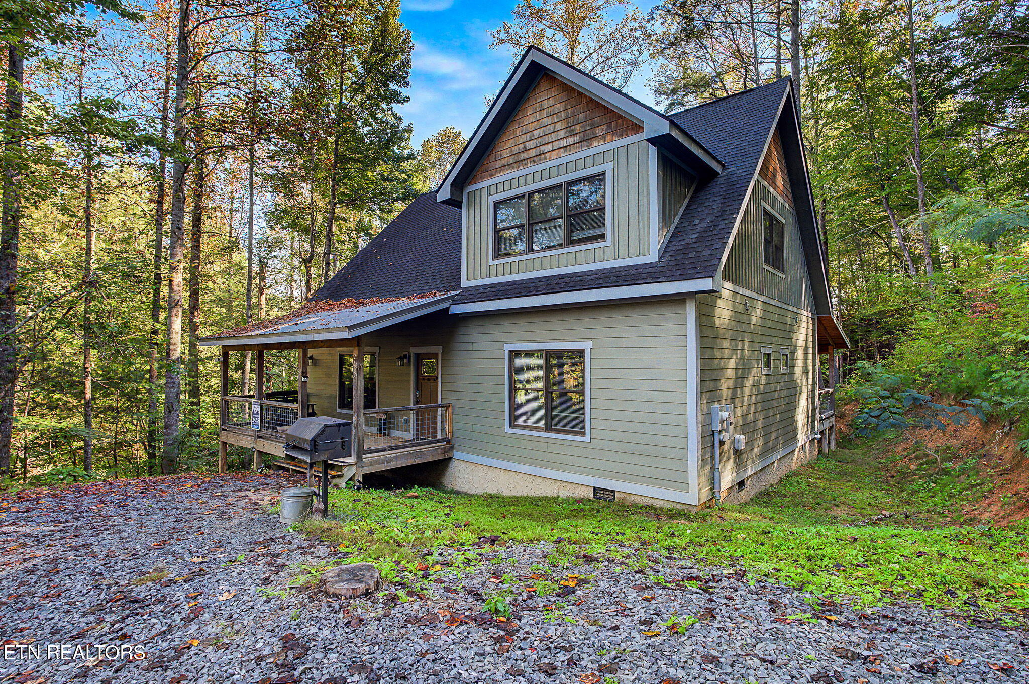 2485&2489 Waldens Creek Road Sevierville TN 37862