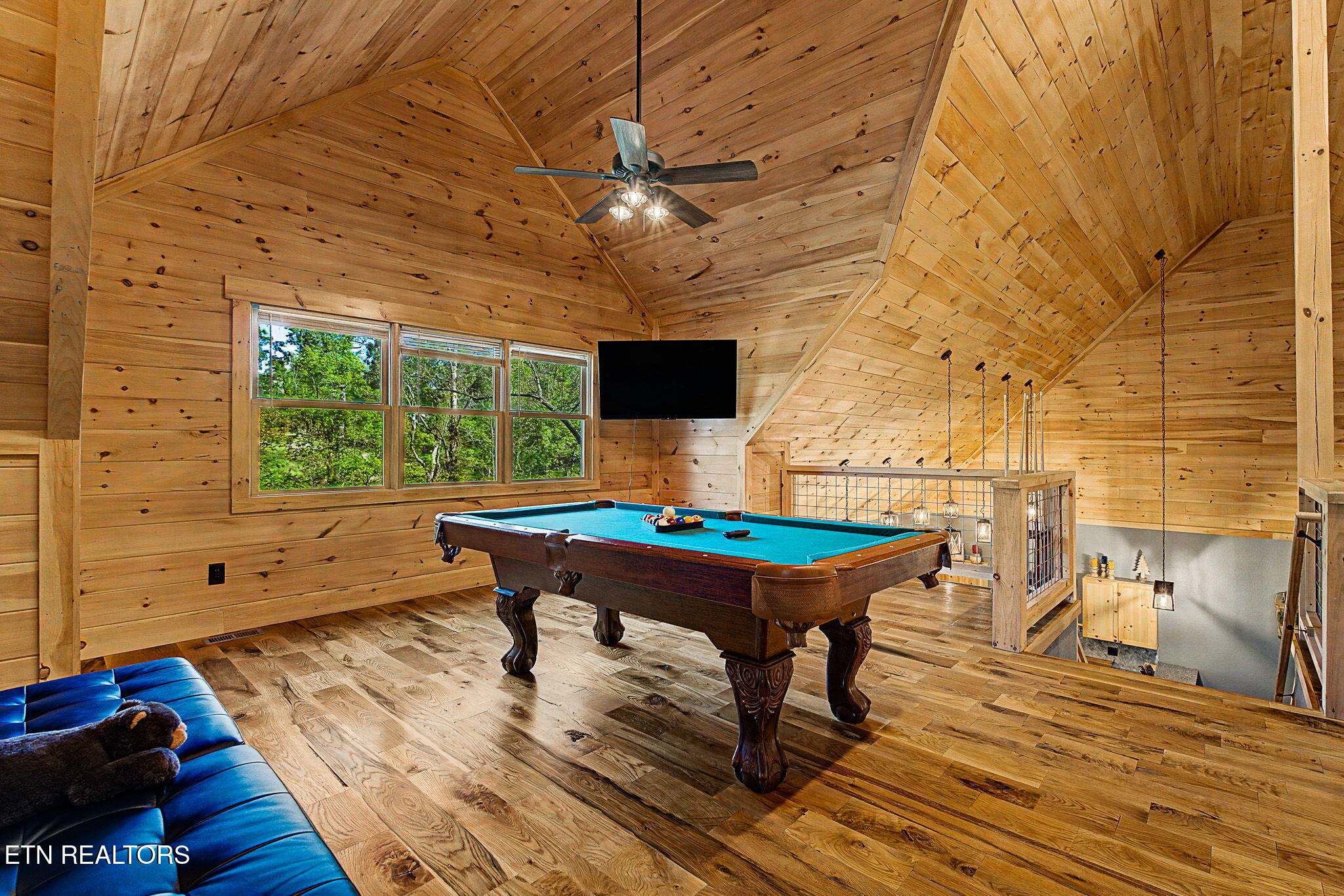 2485&2489 Waldens Creek Road Sevierville TN 37862