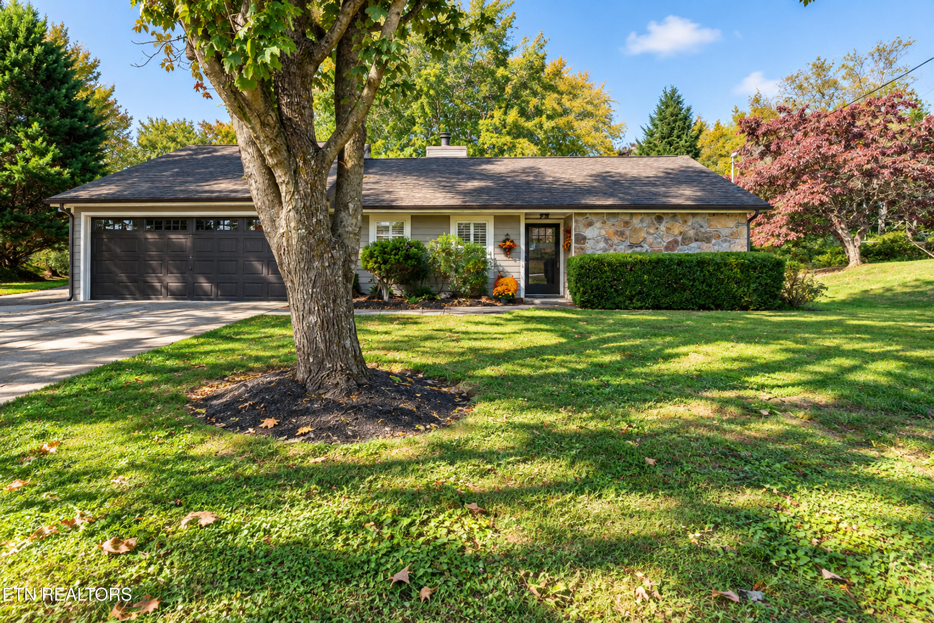 11803 Autumn Leaves Lane Knoxville TN 37934