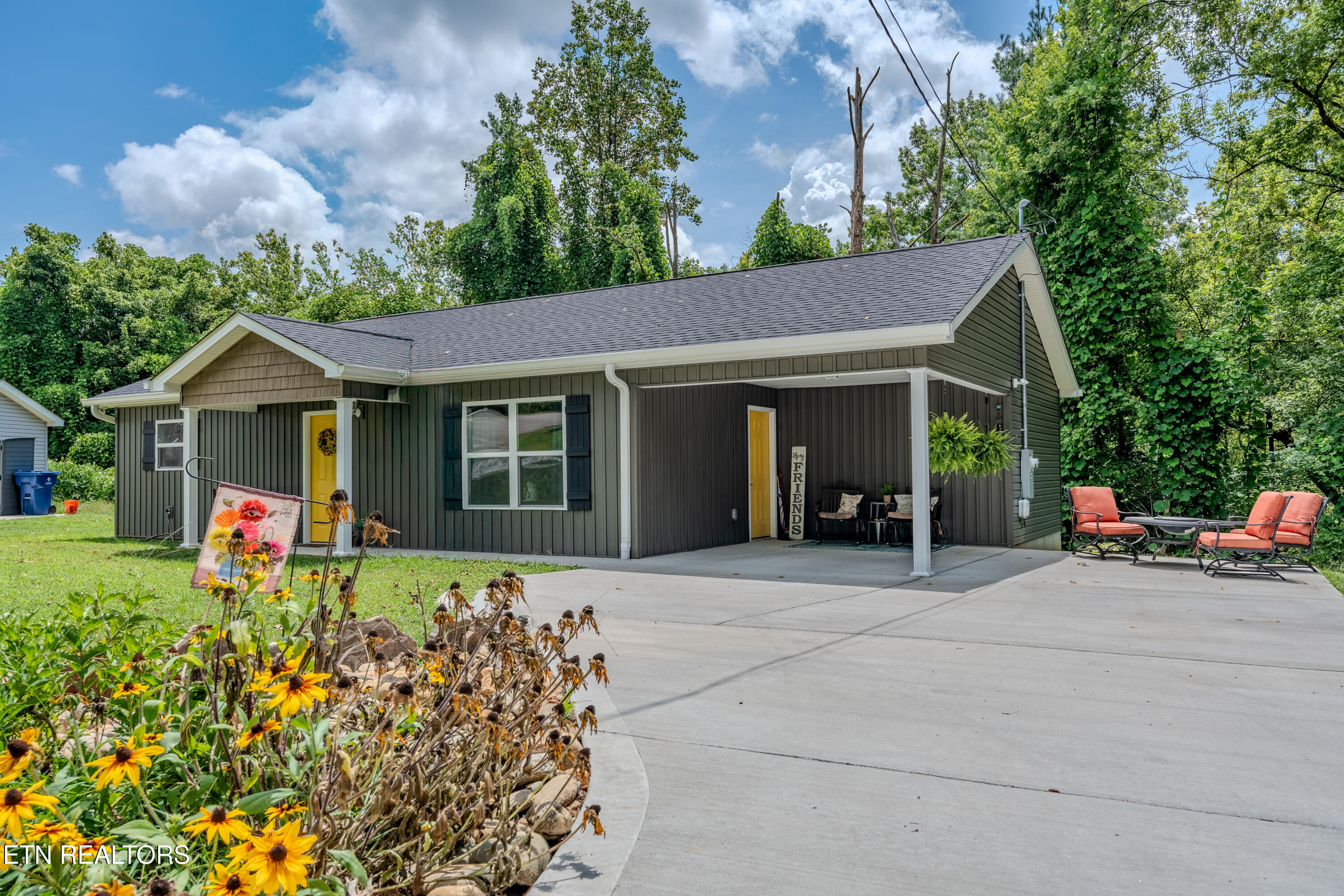 105 Wealdwood Drive Clinton TN 37716