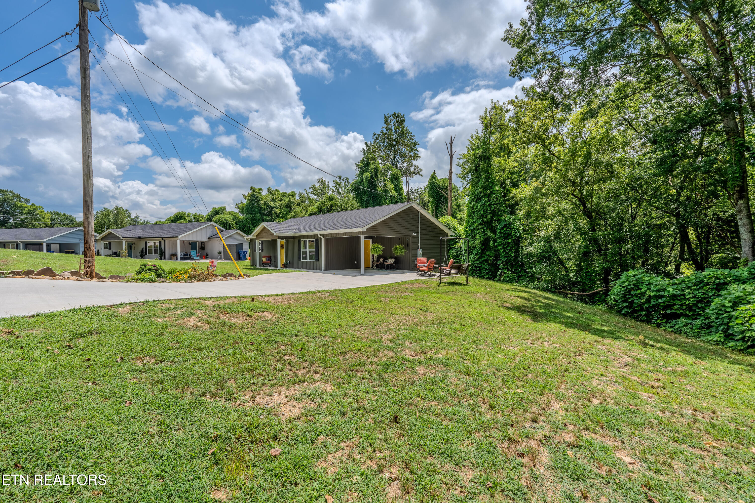 105 Wealdwood Drive Clinton TN 37716