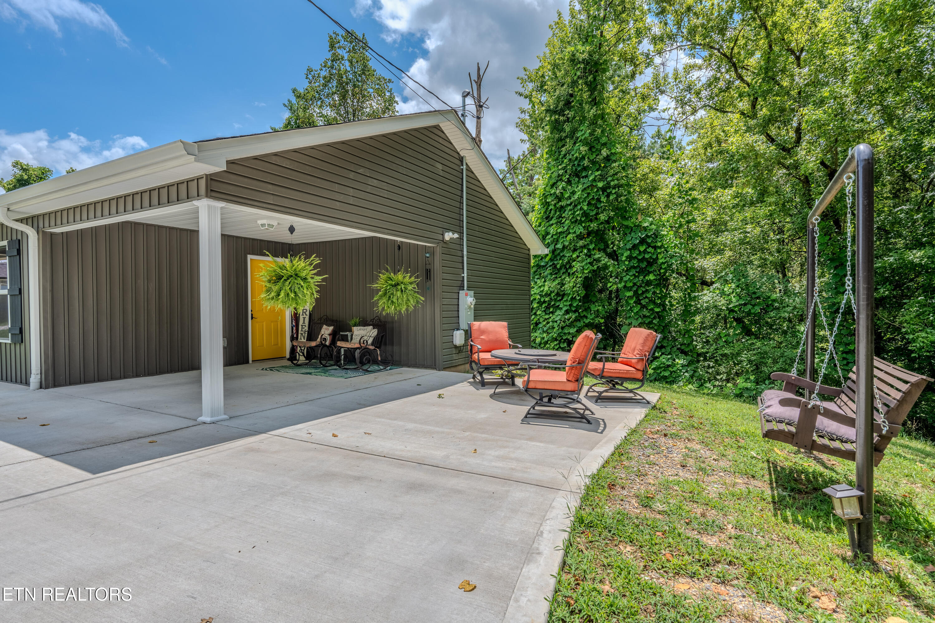 105 Wealdwood Drive Clinton TN 37716