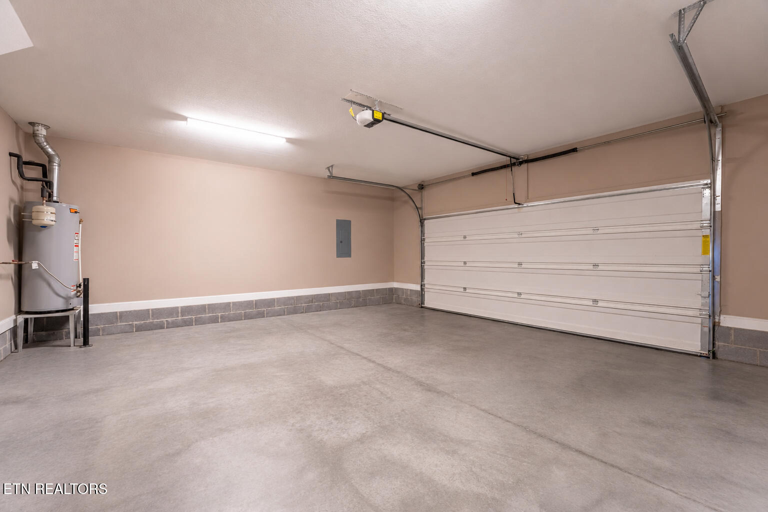 2642 Sweeping Rain Lane Knoxville TN 37931