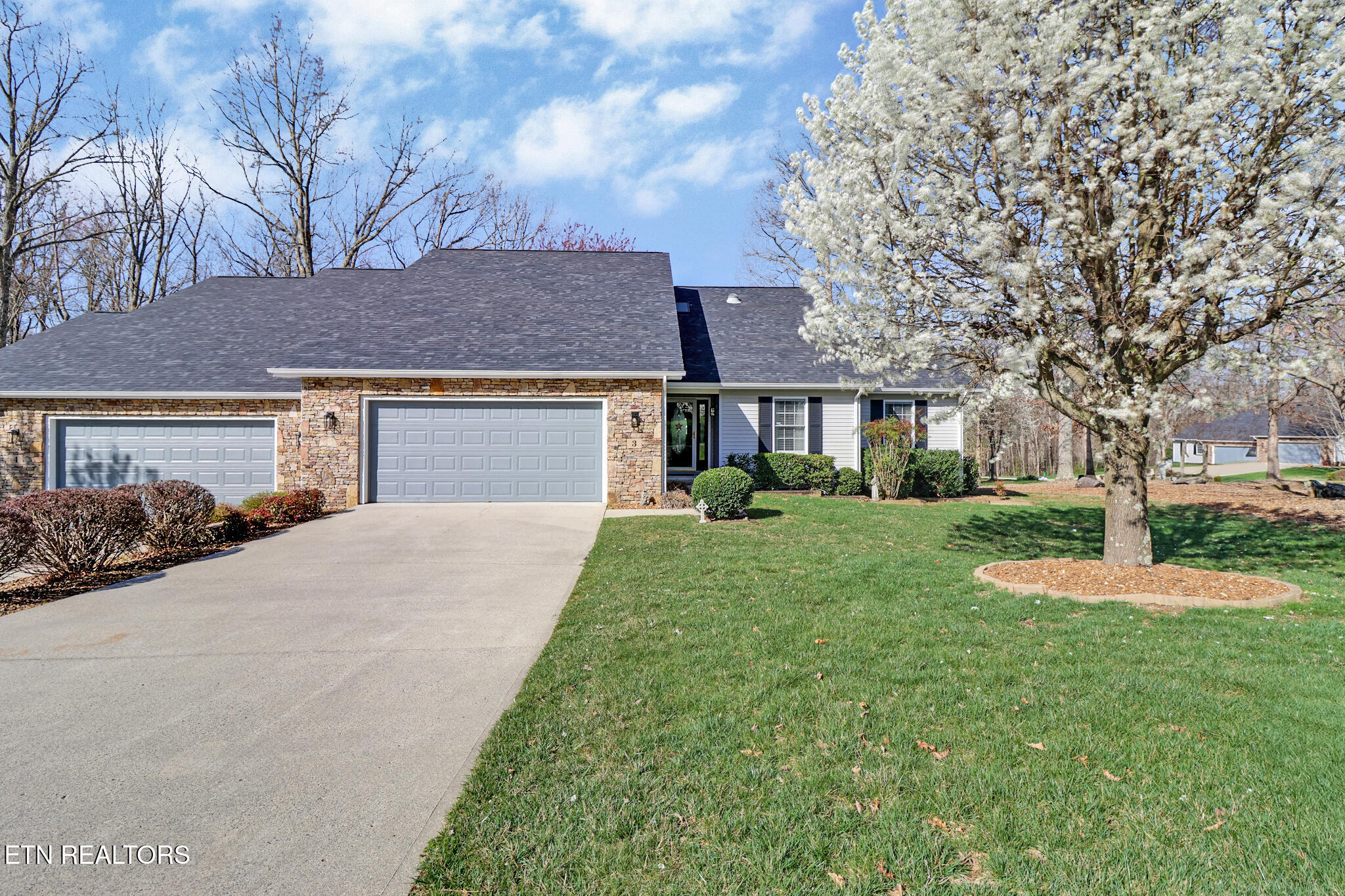 3 Augustine Lane Fairfield Glade TN 38558