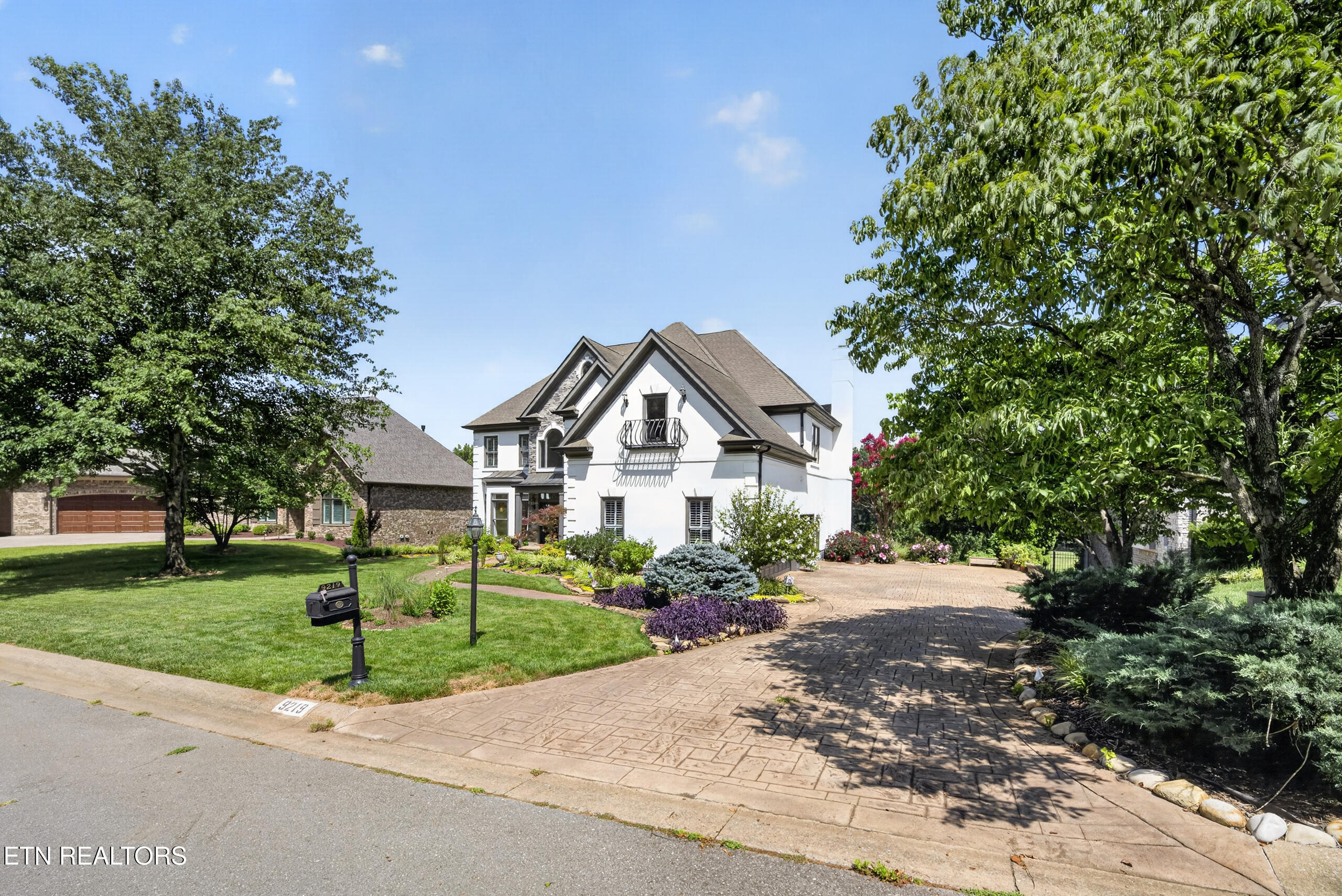 9219 Double Eagle Lane Knoxville TN 37922