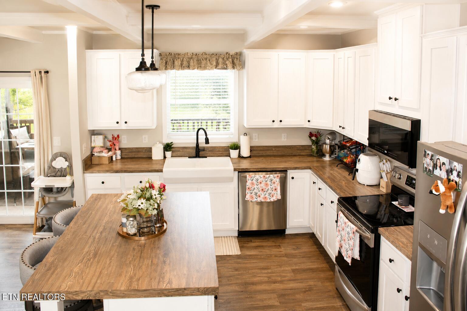 250 Cedar Crest Lane Friendsville TN 37737