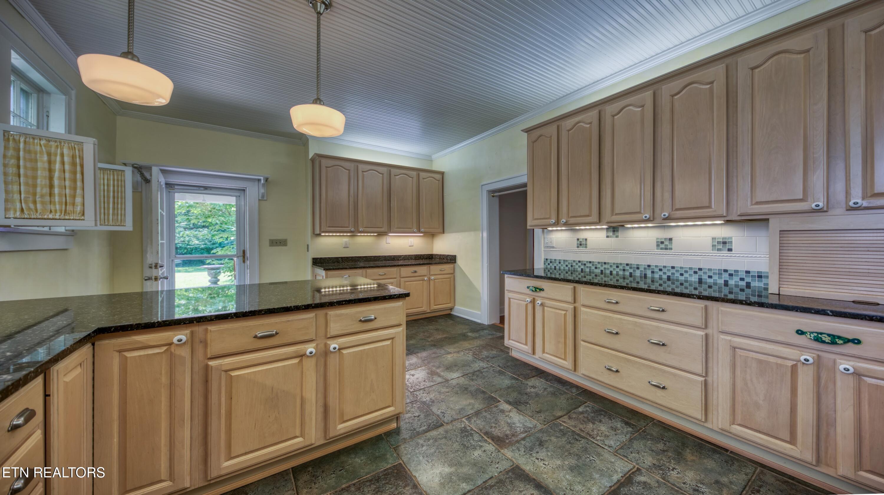 918 Windgate Street Knoxville TN 37919