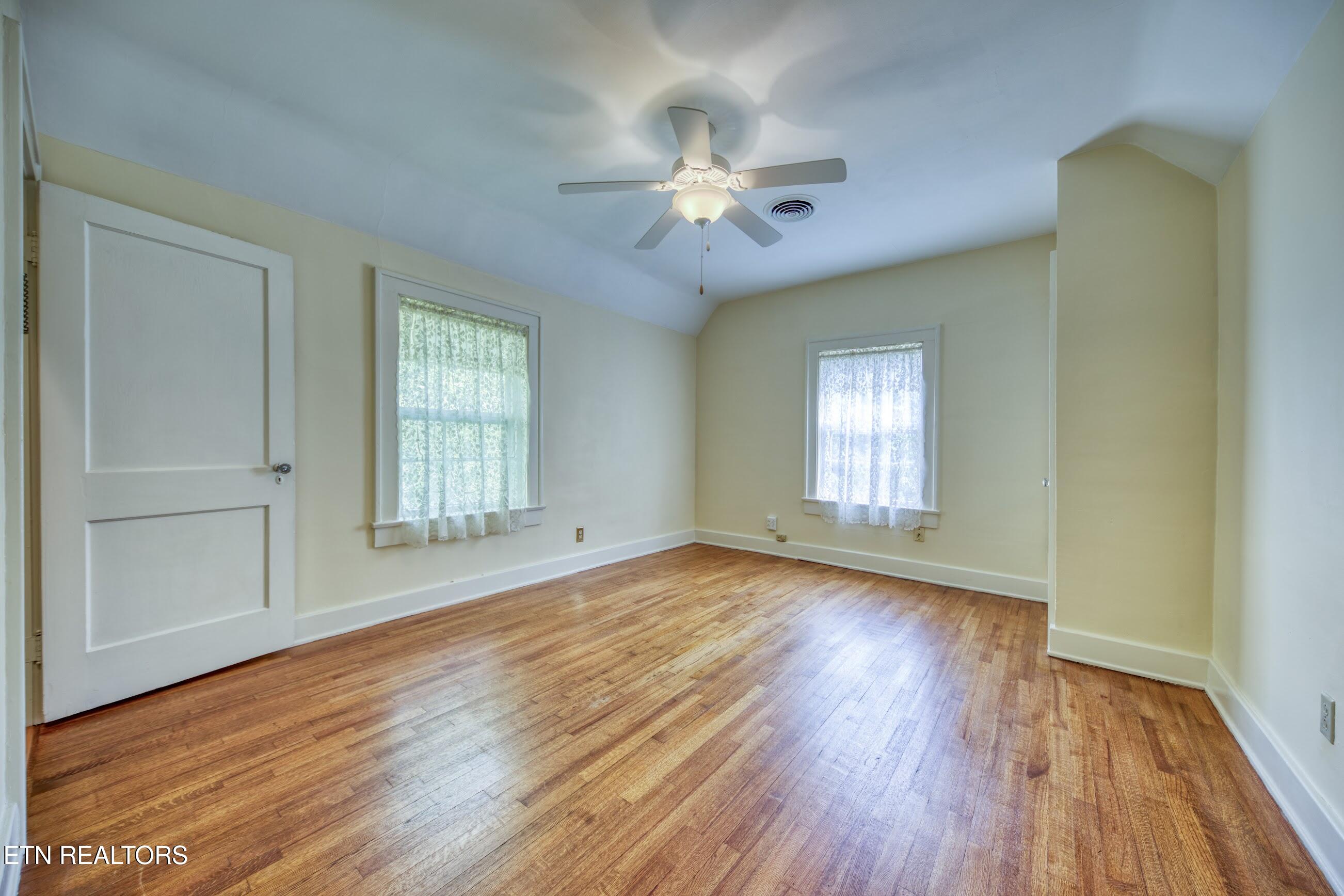 918 Windgate Street Knoxville TN 37919
