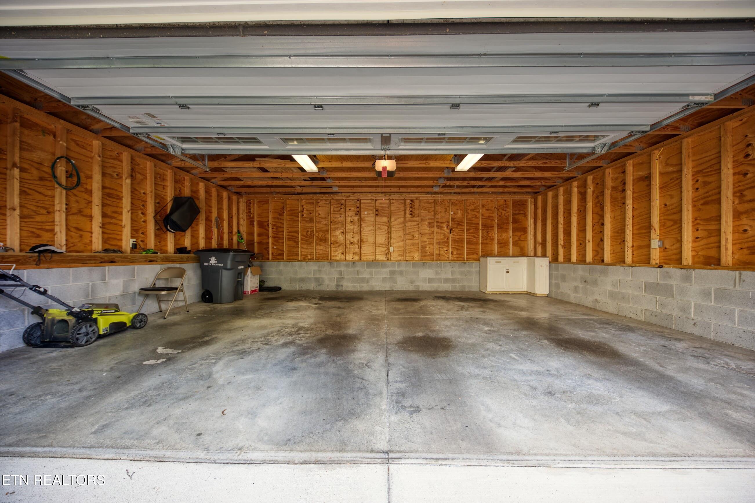 918 Windgate Street Knoxville TN 37919