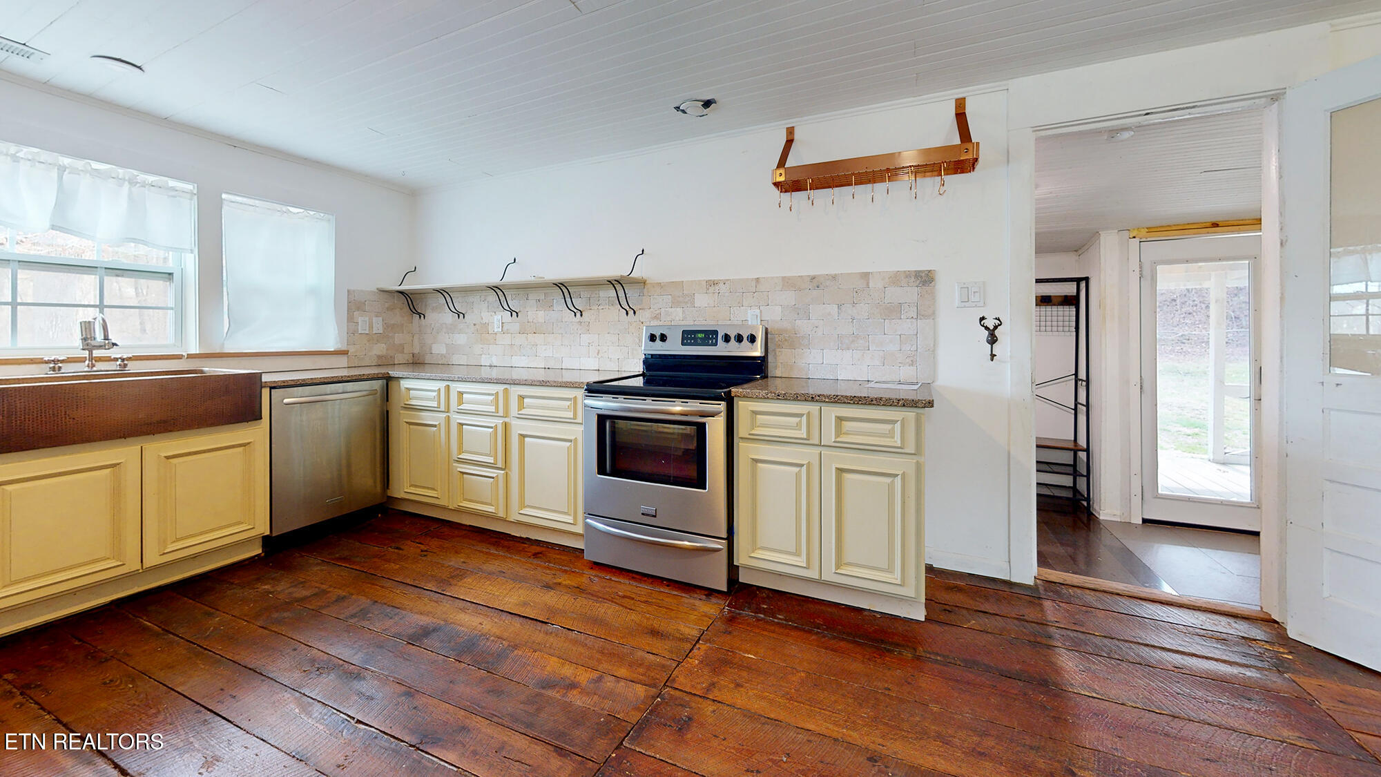 301 Gage Road Philadelphia TN 37846