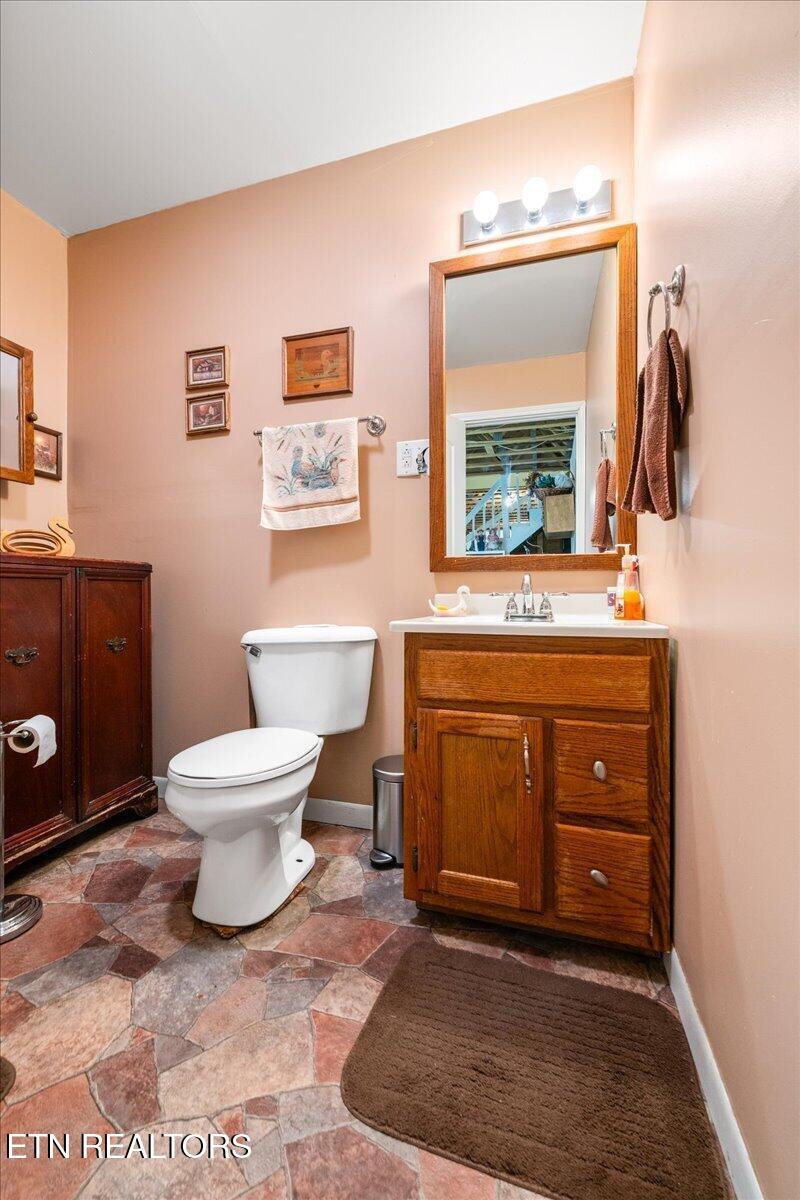 169 Bibee Lane Caryville TN 37714