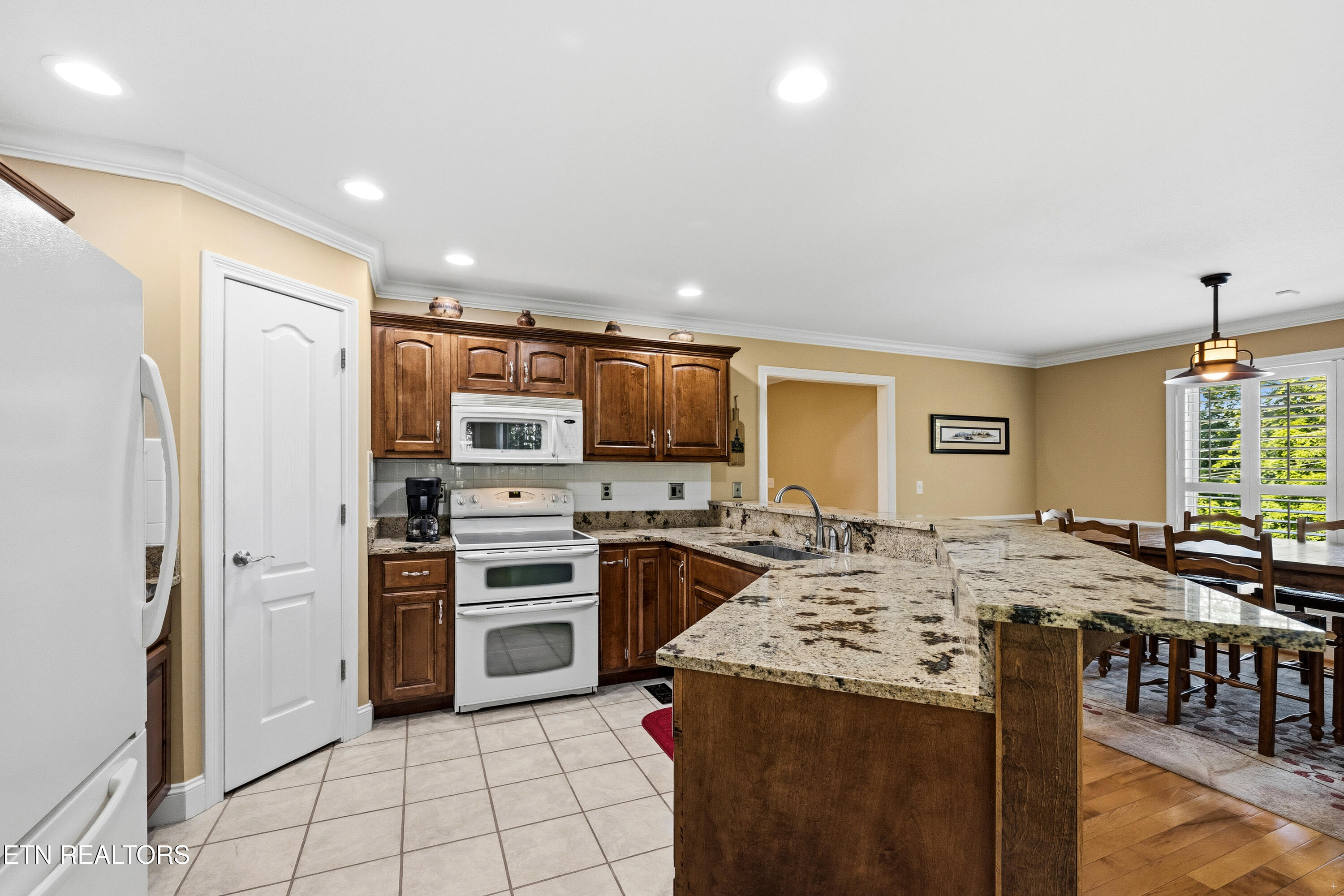 127 Ridgeland Lane Sharps Chapel TN 37866