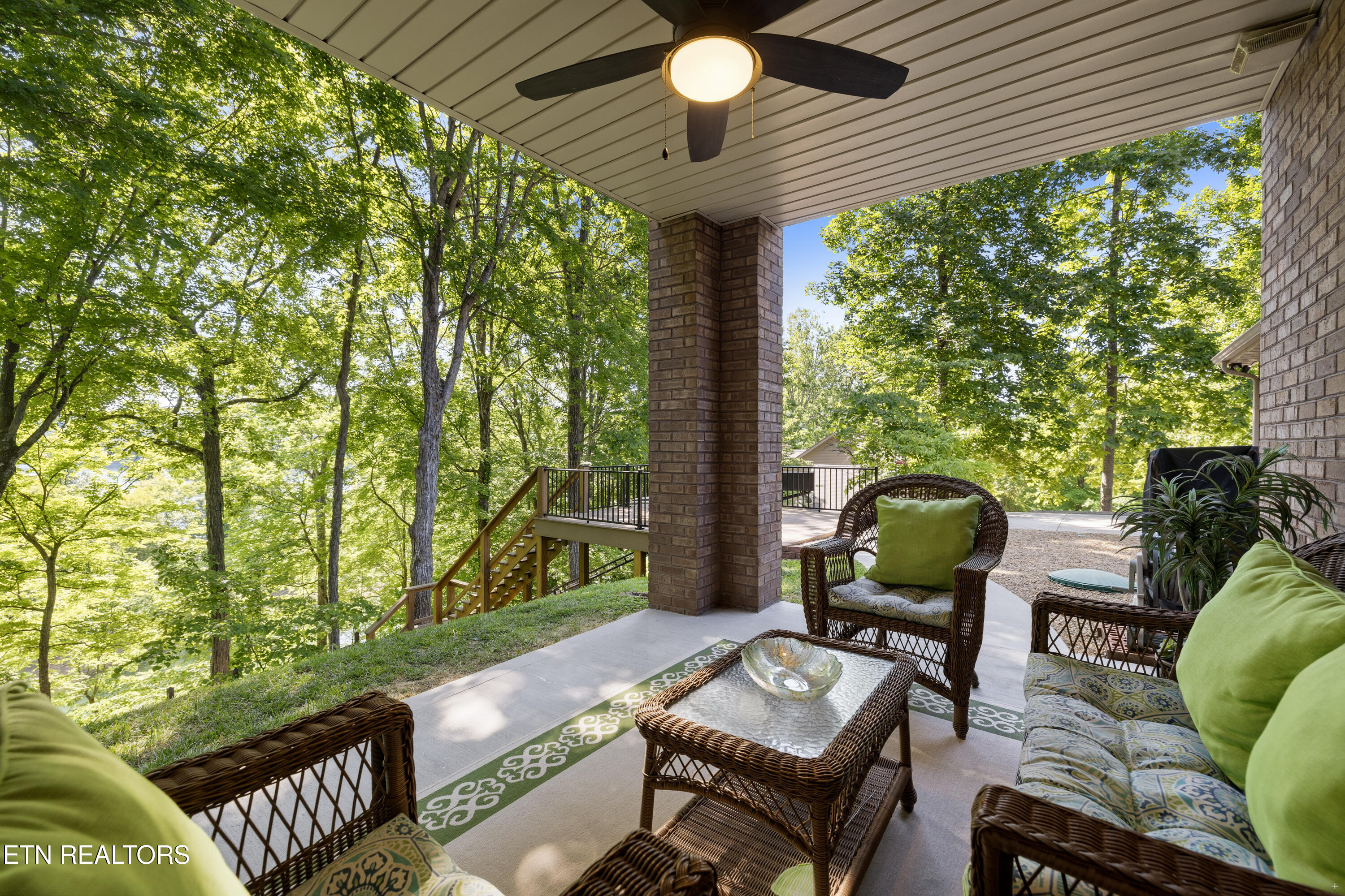 127 Ridgeland Lane Sharps Chapel TN 37866