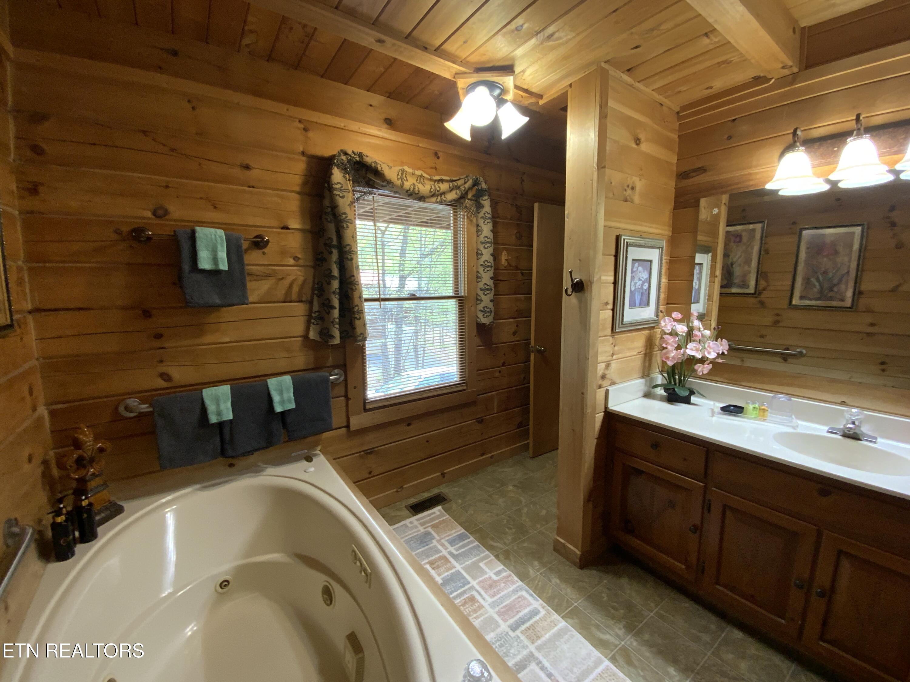 1708 Parkway View Court Sevierville TN 37876