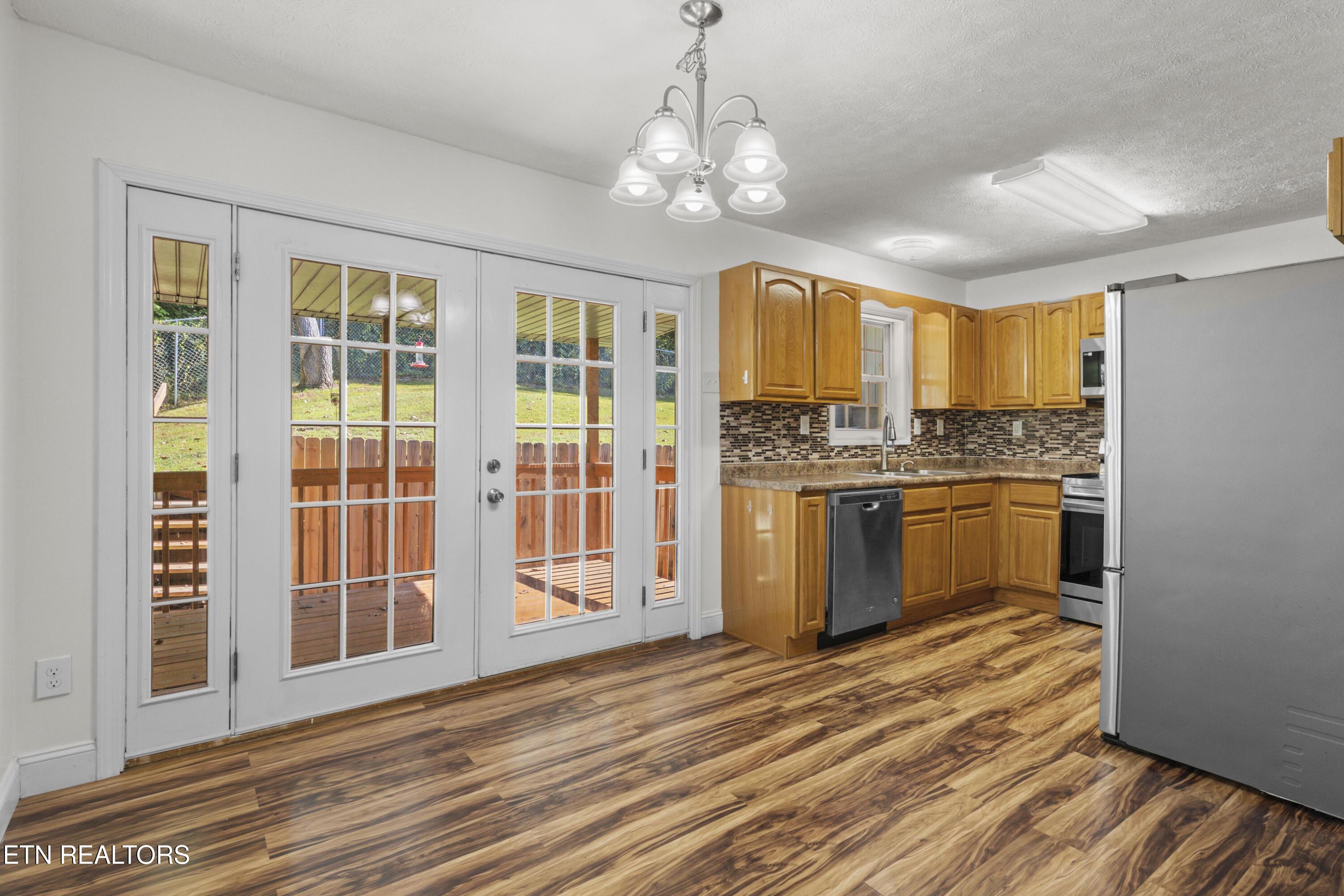 2317 Arch Rock Drive Sevierville TN 37876