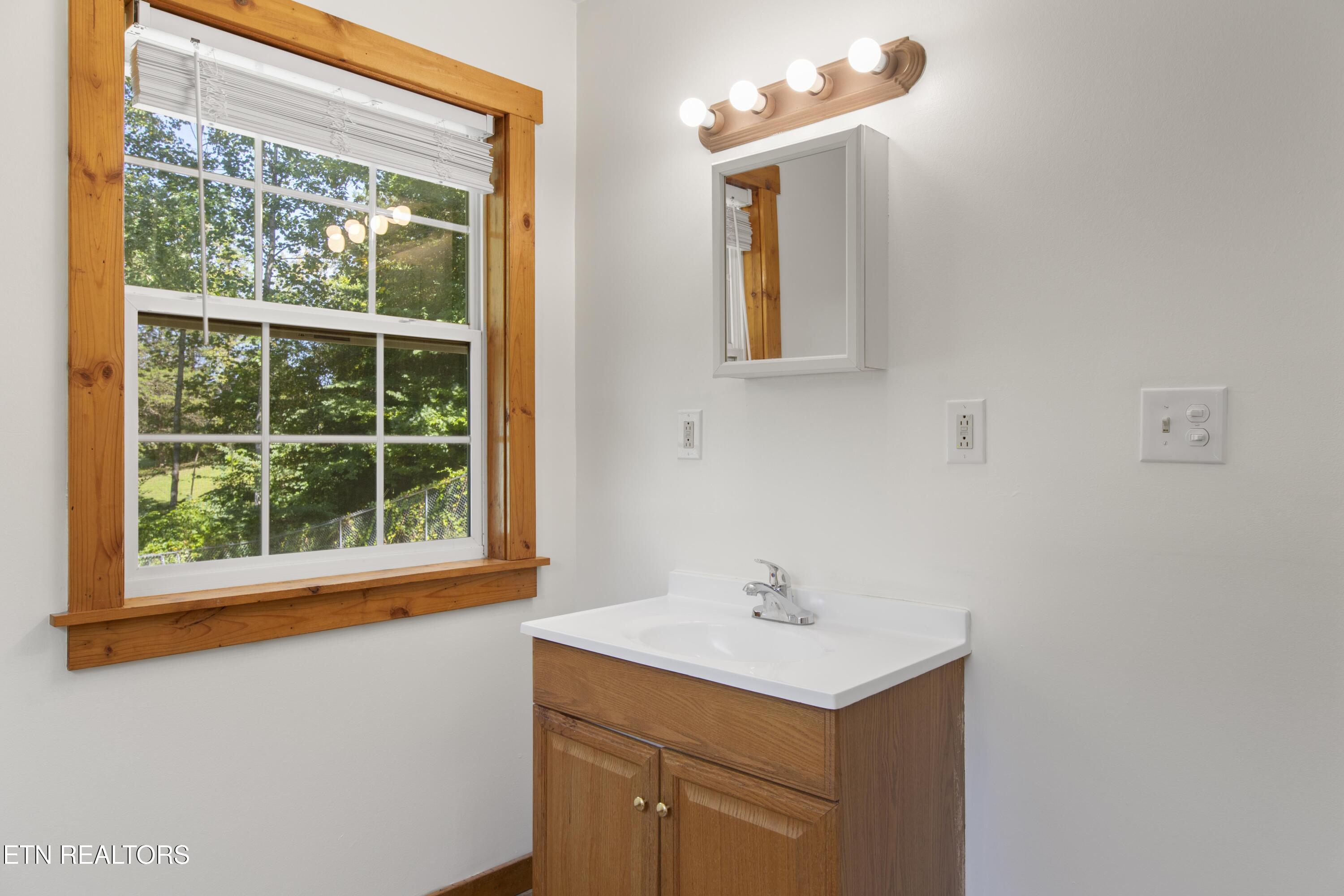 2317 Arch Rock Drive Sevierville TN 37876
