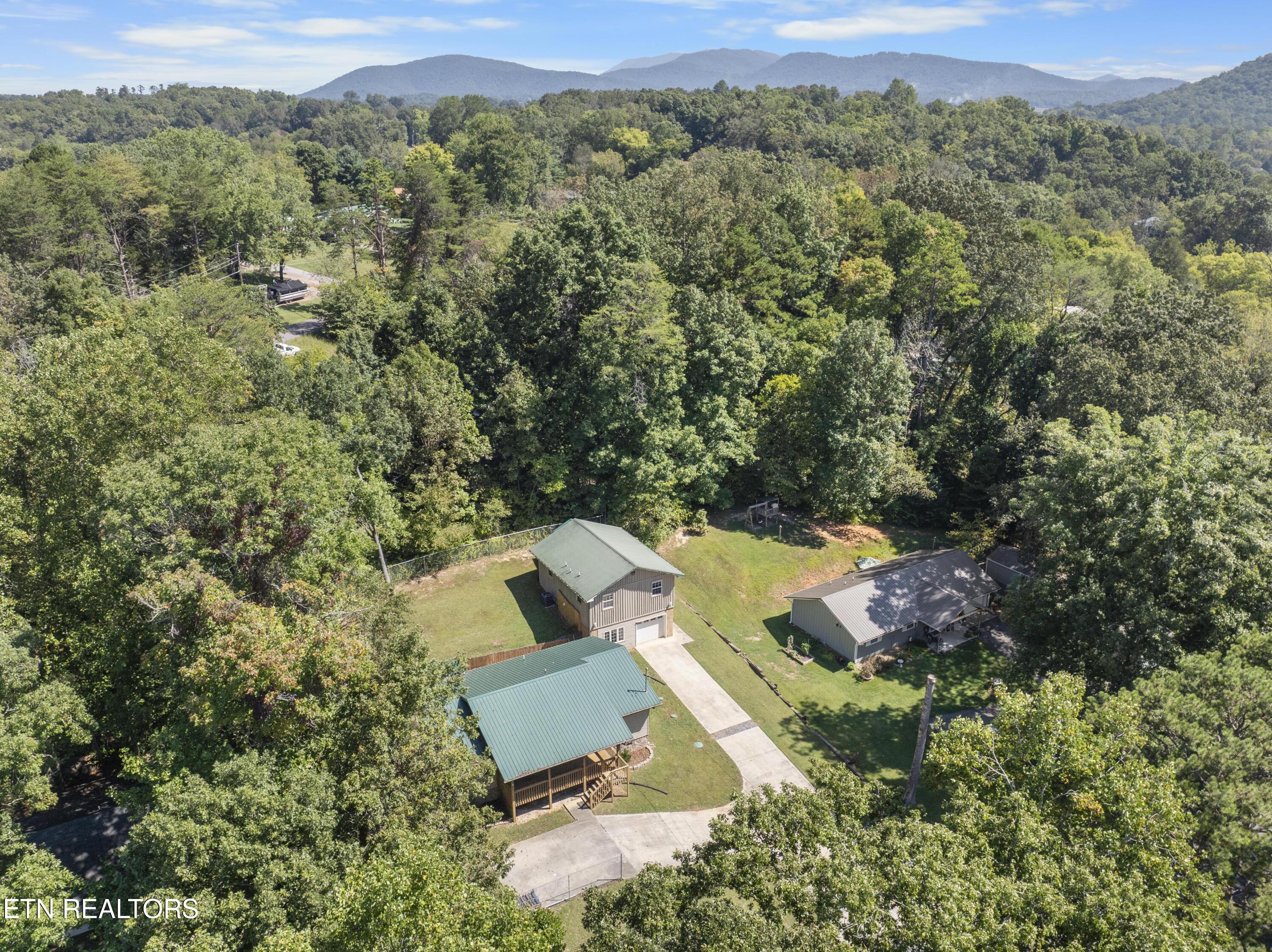 2317 Arch Rock Drive Sevierville TN 37876