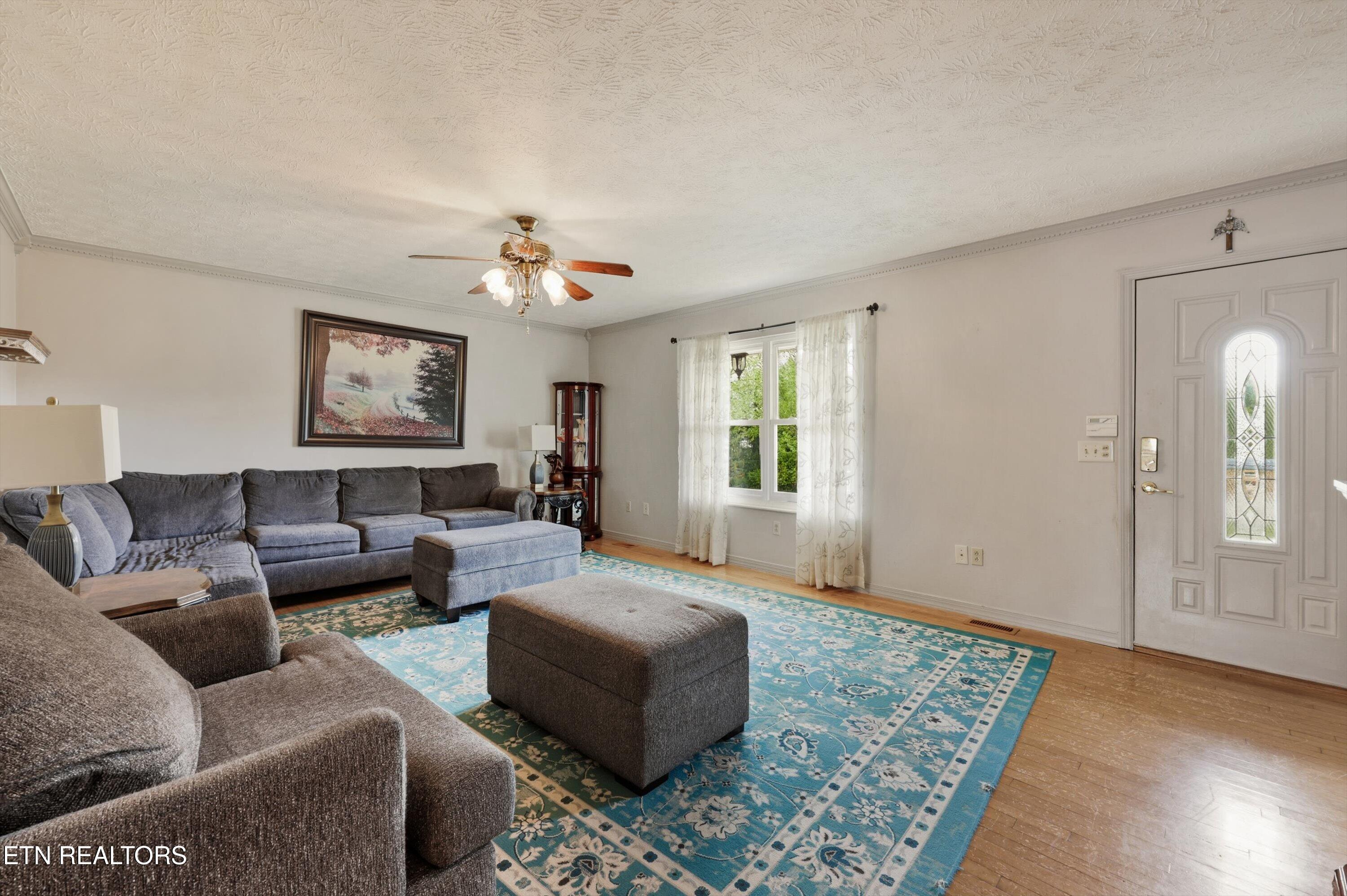 354 Apple Valley Road Sevierville TN 37862