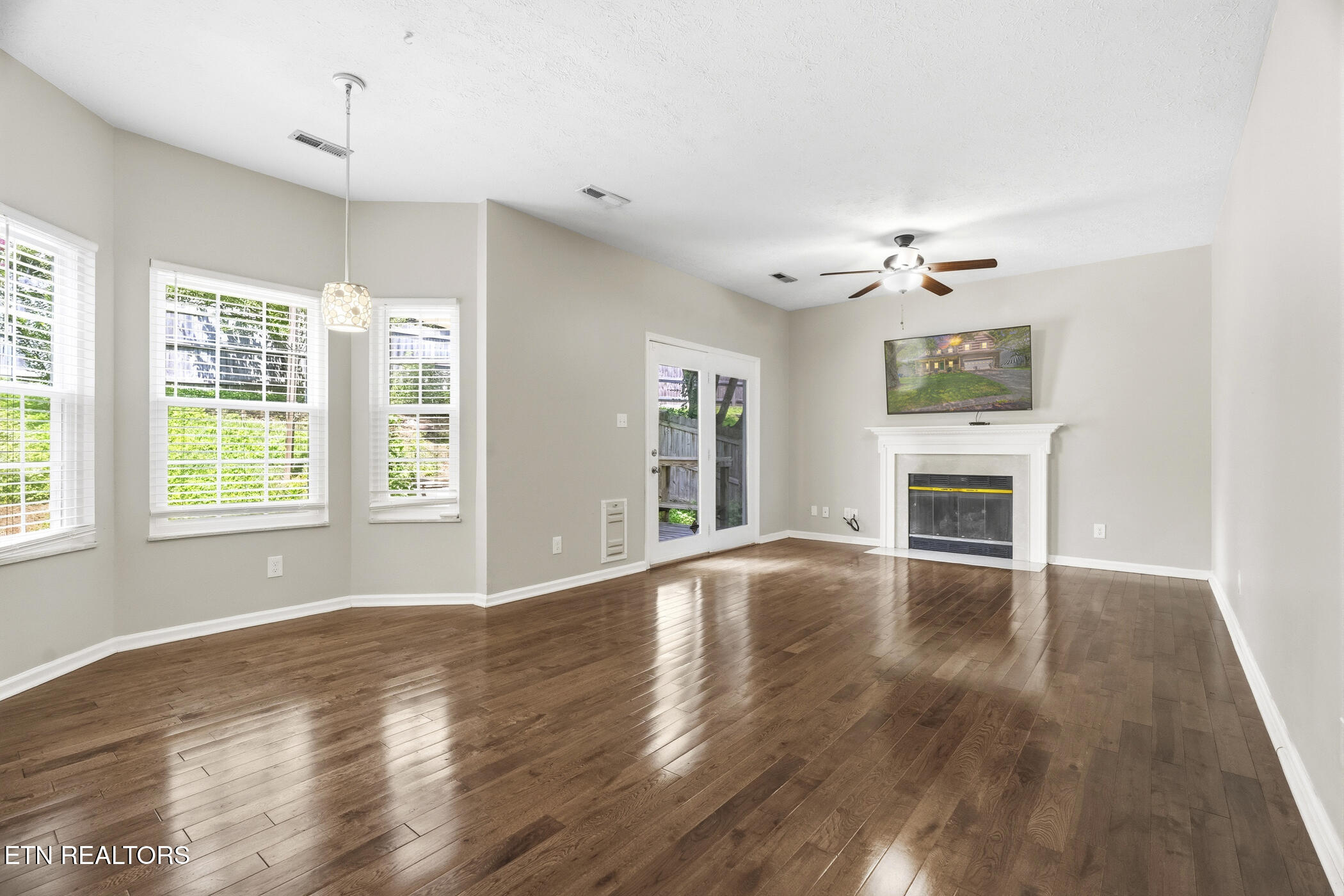 1021 Edenbridge Way Knoxville TN 37923