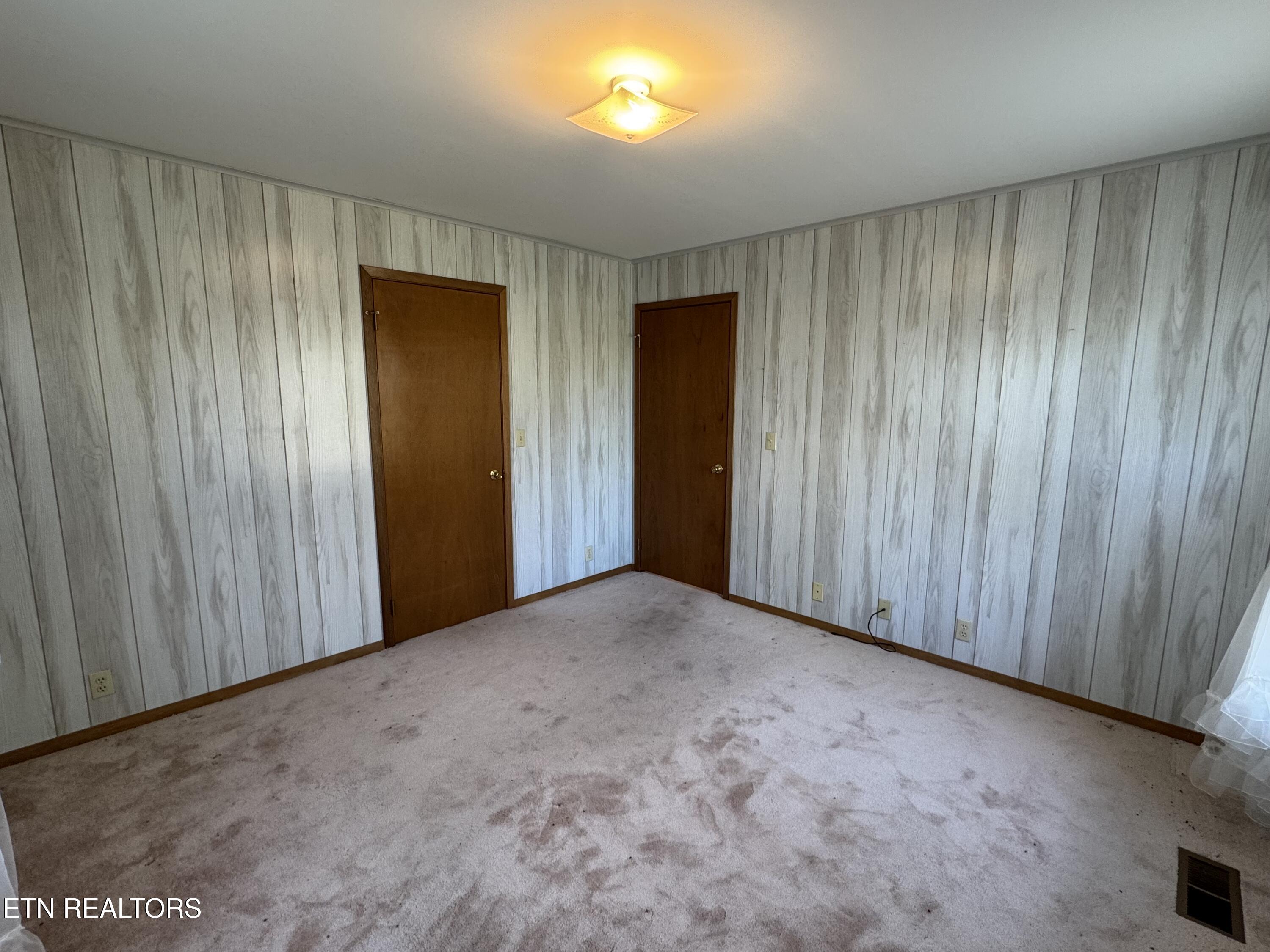 211 Black Oak Road Oneida TN 37841