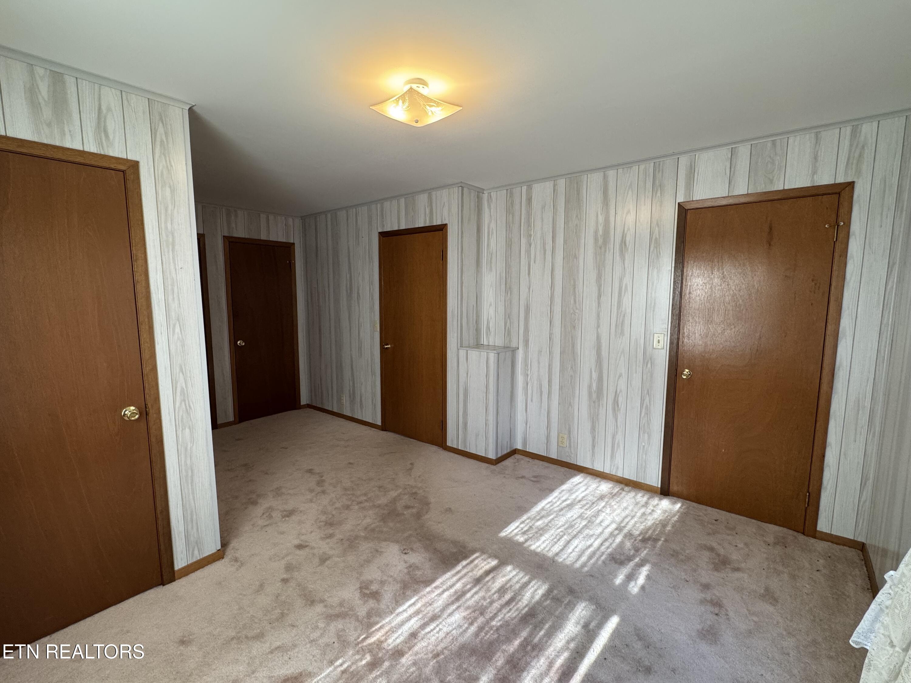 211 Black Oak Road Oneida TN 37841