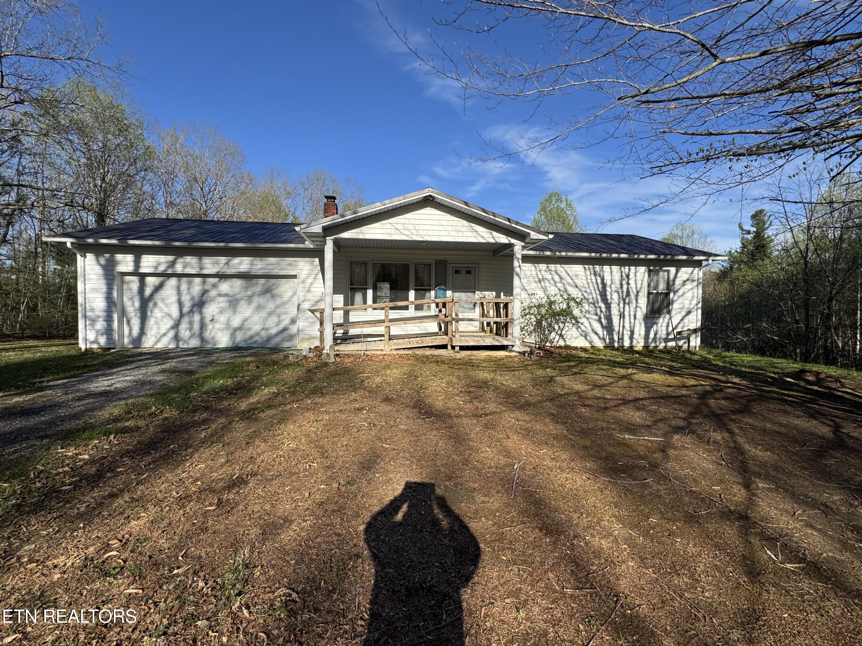 211 Black Oak Road Oneida TN 37841