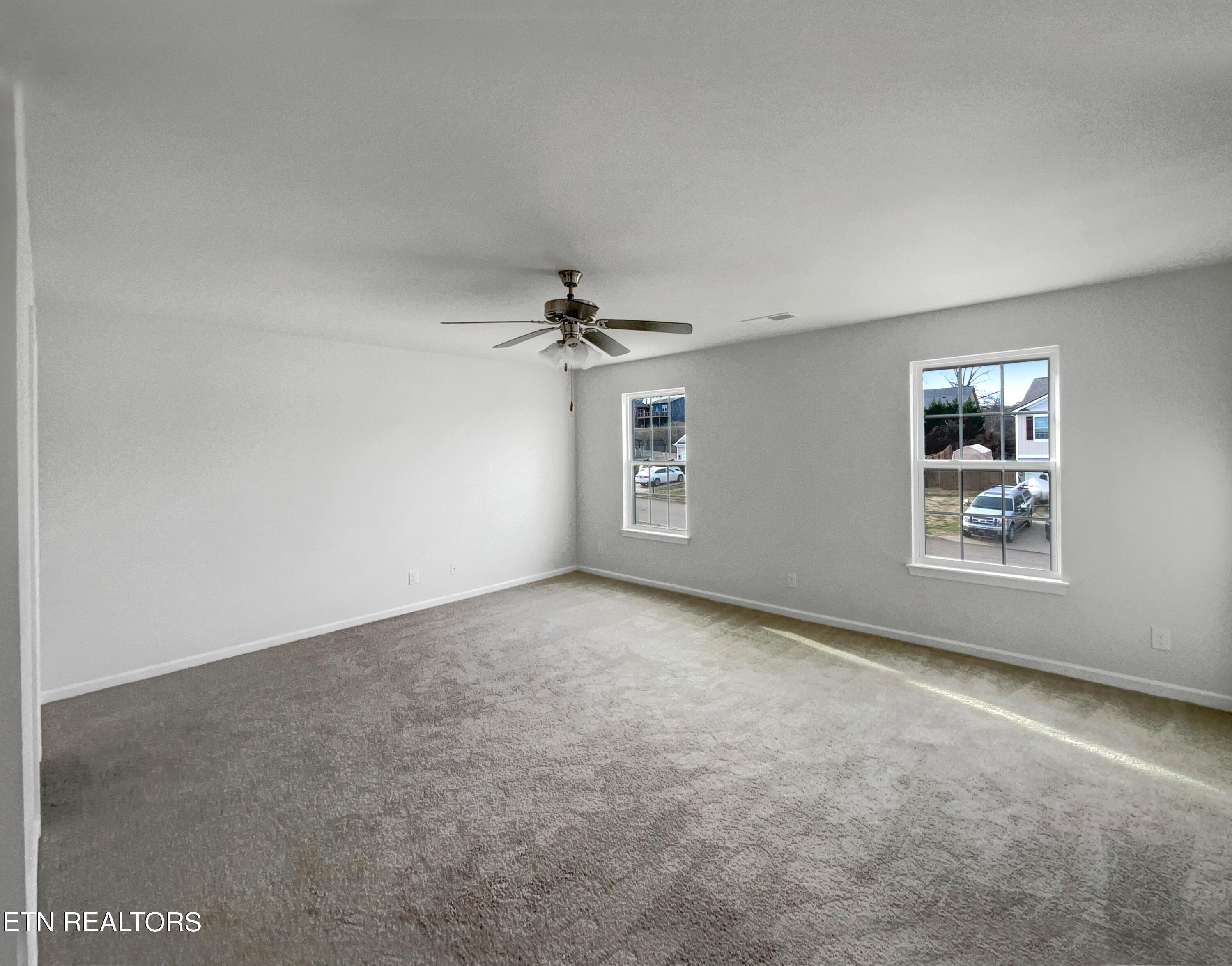 172 Mandy Lane Lenoir City TN 37772