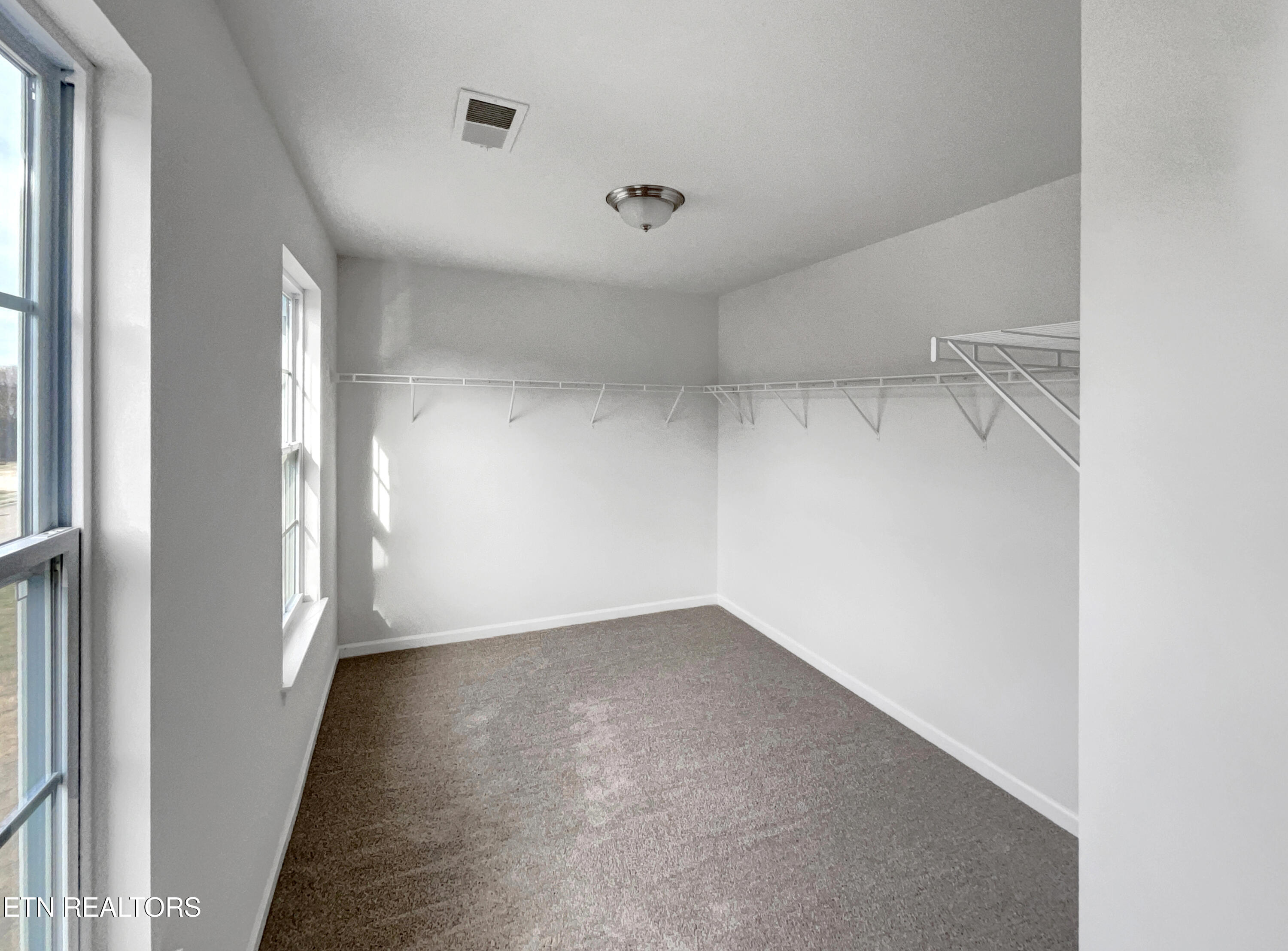 172 Mandy Lane Lenoir City TN 37772