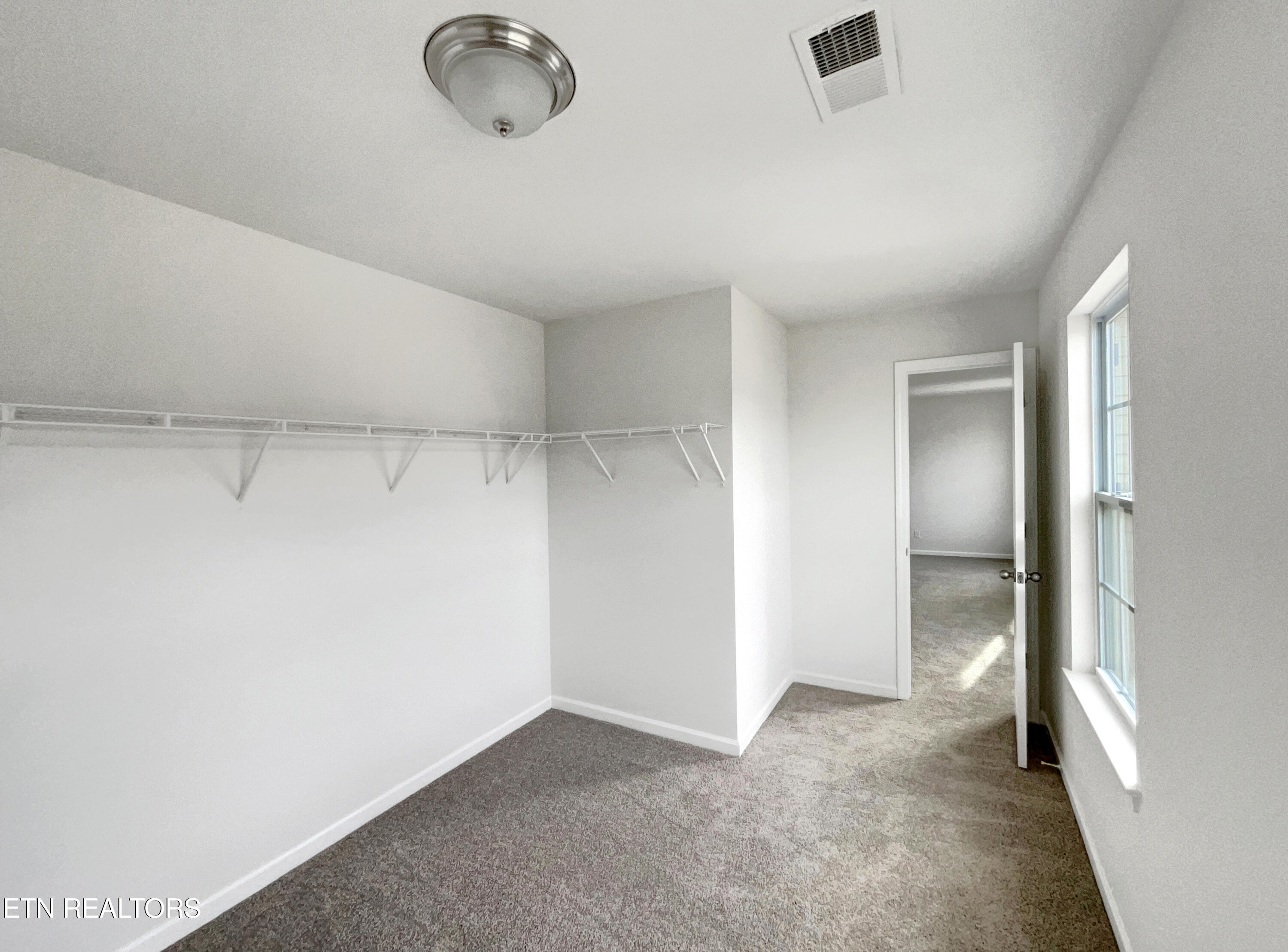 172 Mandy Lane Lenoir City TN 37772