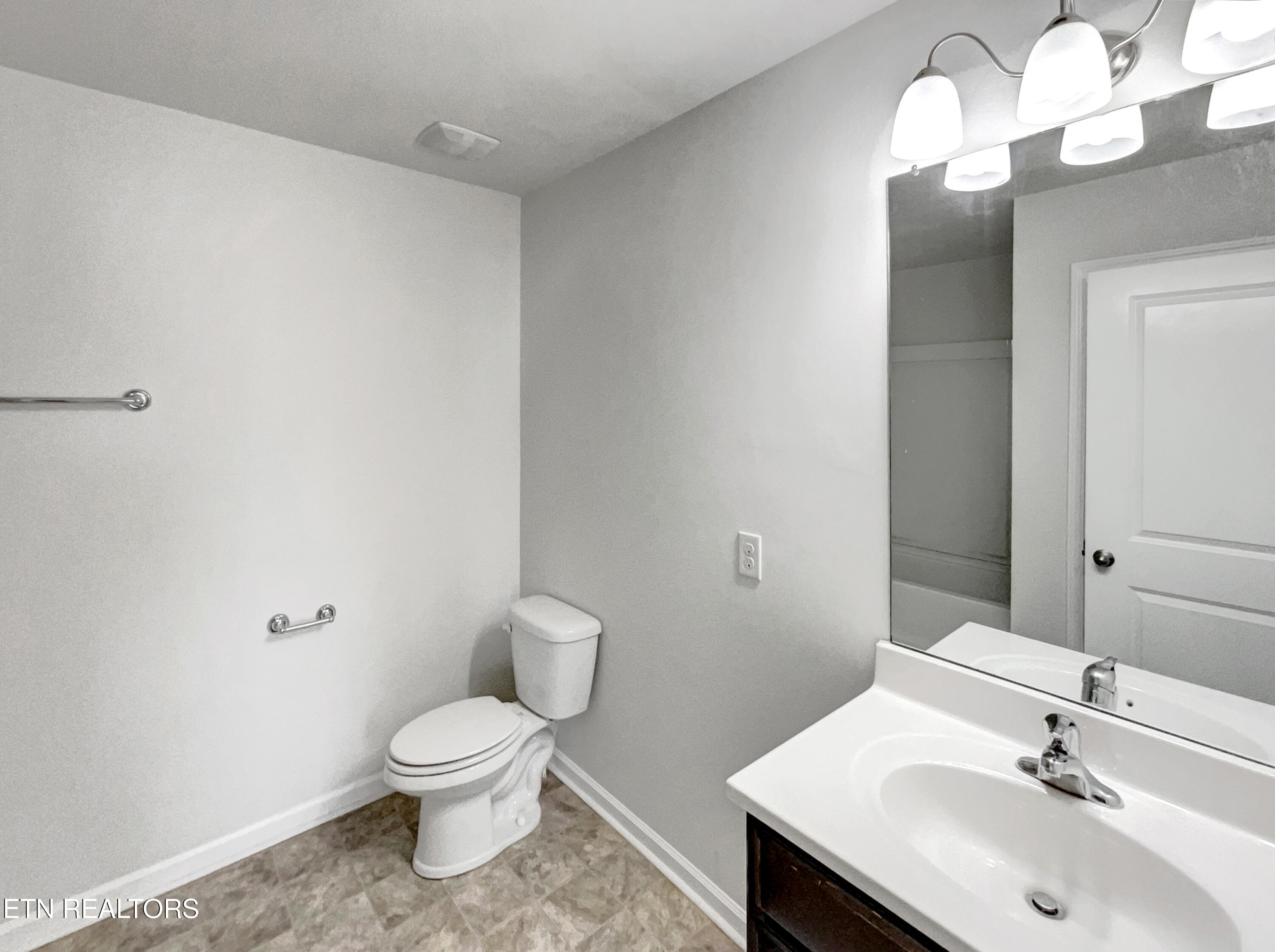 172 Mandy Lane Lenoir City TN 37772