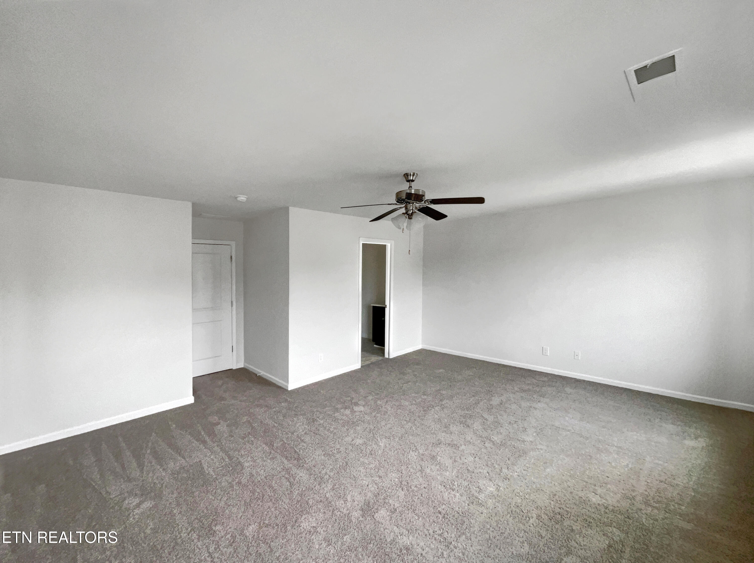 172 Mandy Lane Lenoir City TN 37772