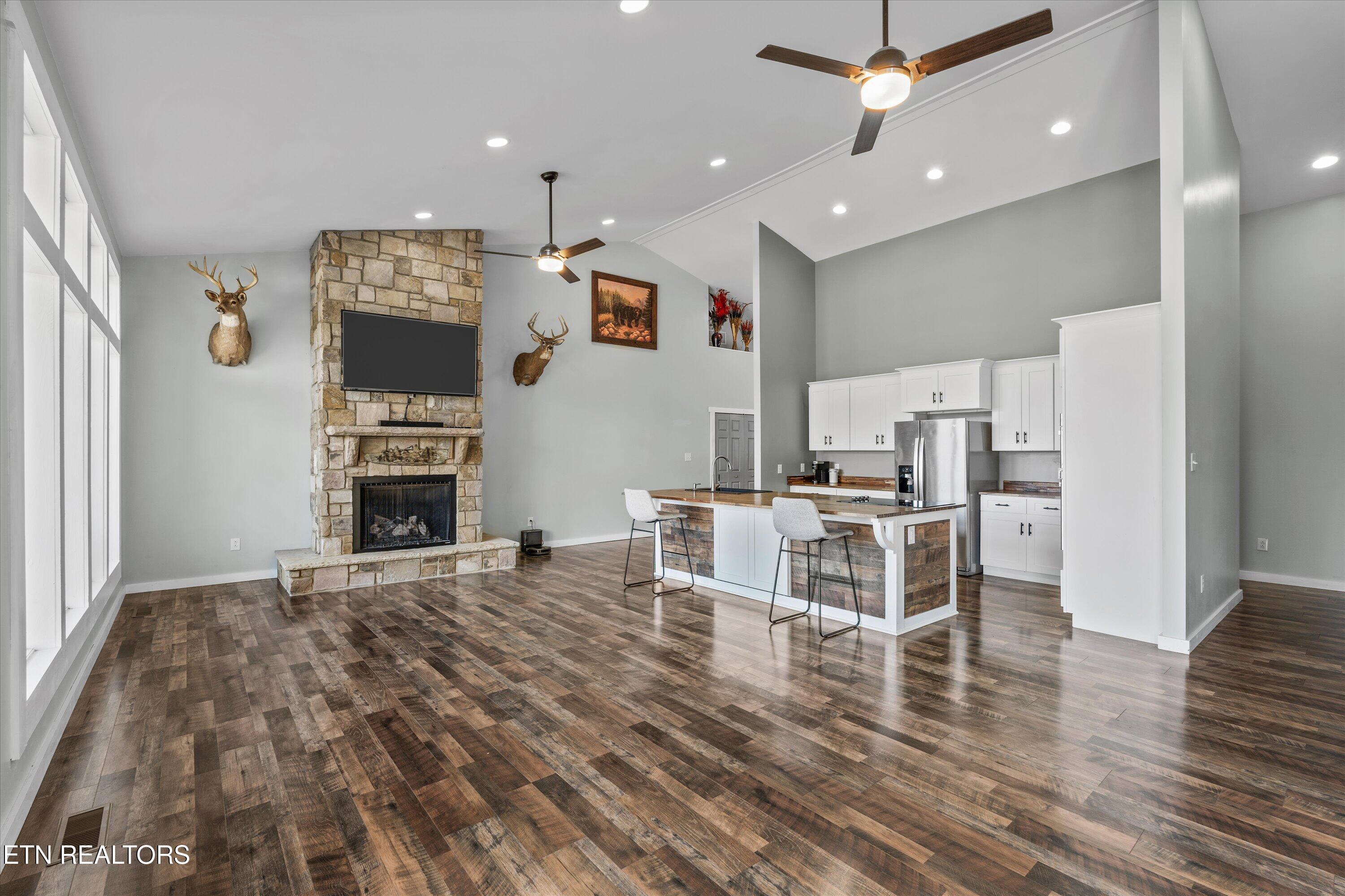 620 E Norris Point Road Lafollette TN 37766