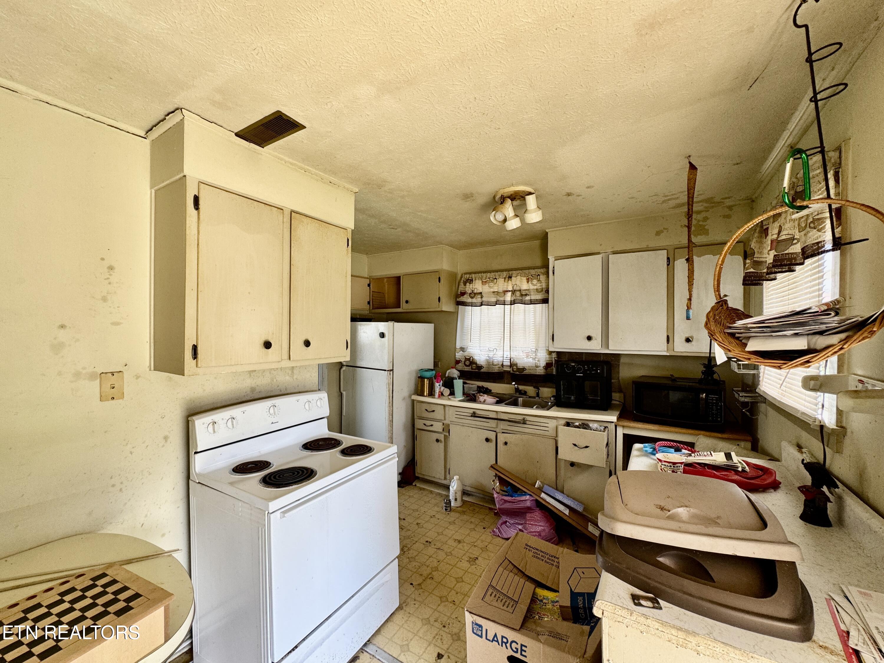 121 Marshall Circle Oak Ridge TN 37830
