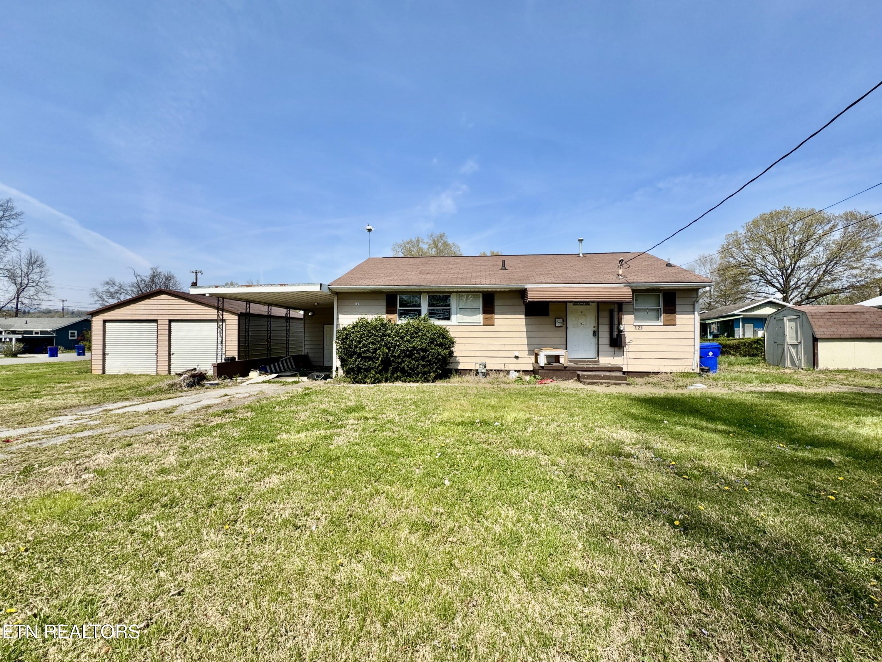 121 Marshall Circle Oak Ridge TN 37830
