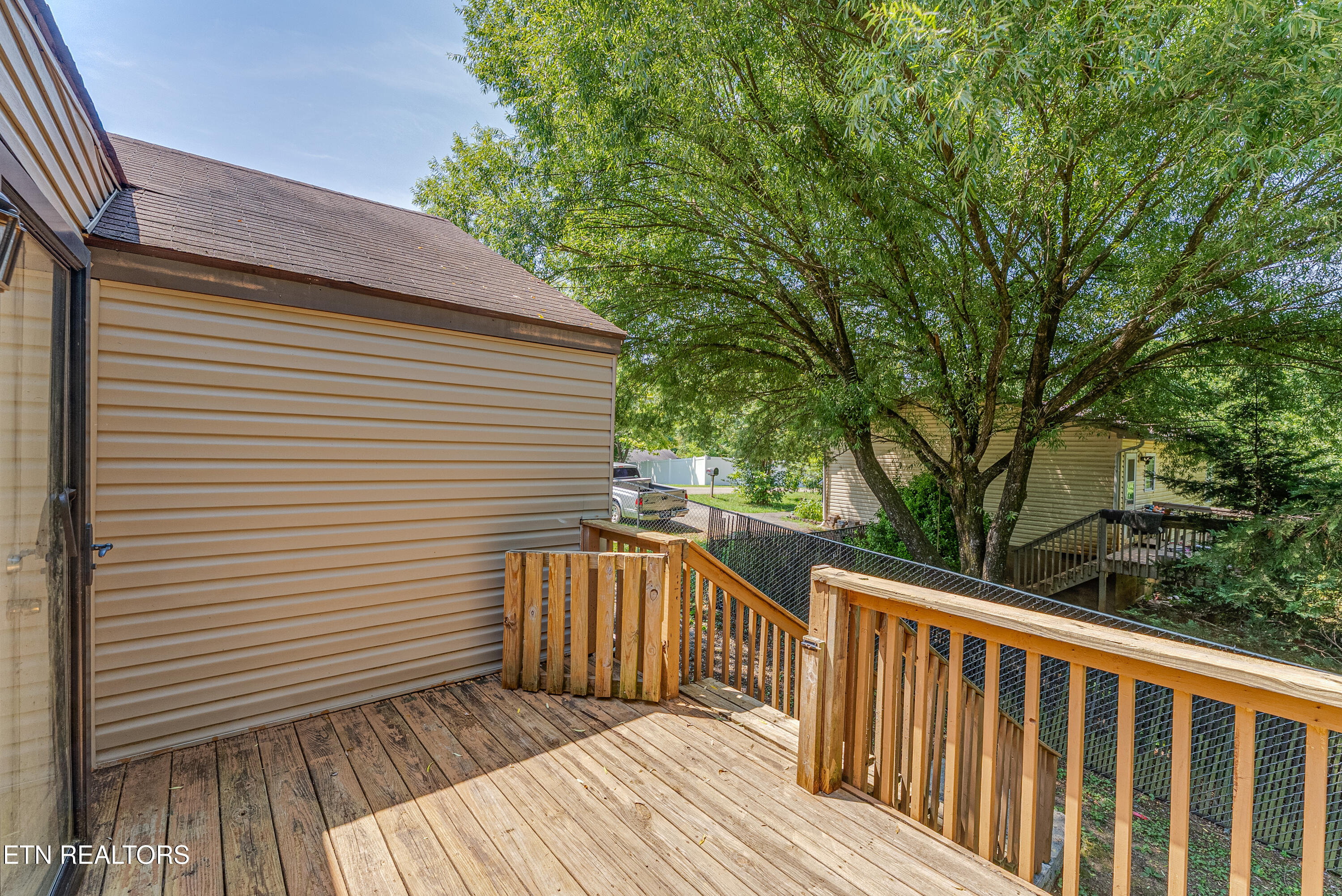 1013 E Drive Knoxville TN 37920